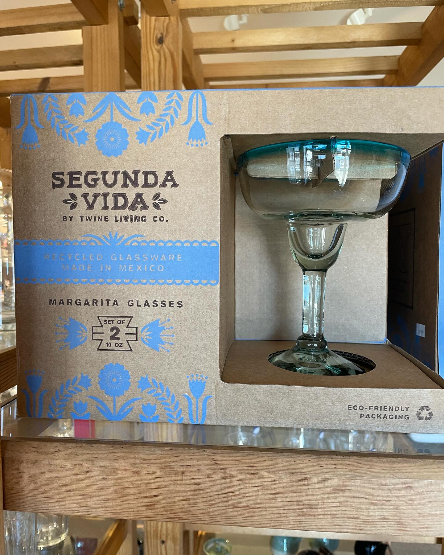 Twine’s Segunda Vida Margarita Glasses. 10oz. Made in Mexico with recycled glass. Drink in style with this set of margarita glasses. Perfect for cocktails or mocktails with a colorful blue rim or multicolor base and stem.#shopmendonoma #gualalaca #searanchcalifornia #shopsmall #shopsmallbusiness #TheKoastalKitchenShop #YourKreativeKitchenShop #KoastalKitchenGualala