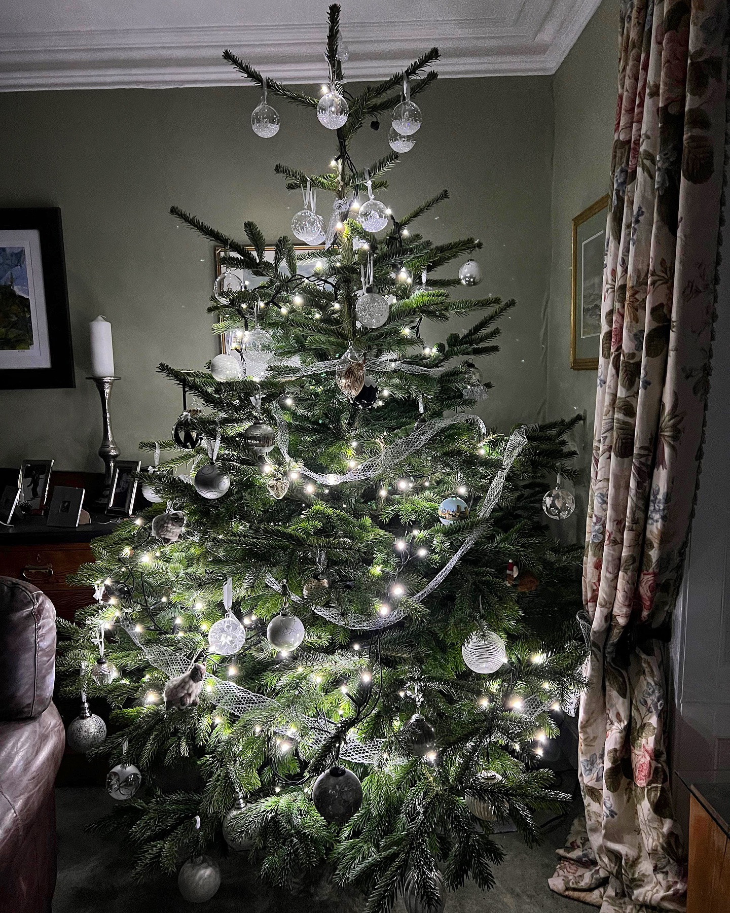 🌟 Pre cut Nordmann Fir trees are available ALL WEEK 10am - 4pm, no bookings required for the rest of 2023 🌟
🎄This Saturday 9th & Sunday 10th December our pick your own plantation will re open 10.30am - 3.30pm for Norway Spruce trees alongside our wide selection of pre cut Nordmann Fir 🎄
Products / services available:
🎄 Norway Spruce available in our pick your own plantation
🎪 Our pre cut Nordmann Fir are displayed under shelter this year, located next to our plantation
🛷 Children’s Christmas trail
☕️ Refreshments are available
🐶 Dogs welcome on a lead
🌟 See our website for further details durhamchristmastrees.co.uk
📸 Thanks to Mark Wells for the photo
#outdooractivities #locallysourced #freshlycut #pickyourown #PYO #durham #christmastrees #northeast #durhamchristmastrees #heughhallfarm #smallbusiness #christmasiscoming #nordmann #fir #norway #spruce