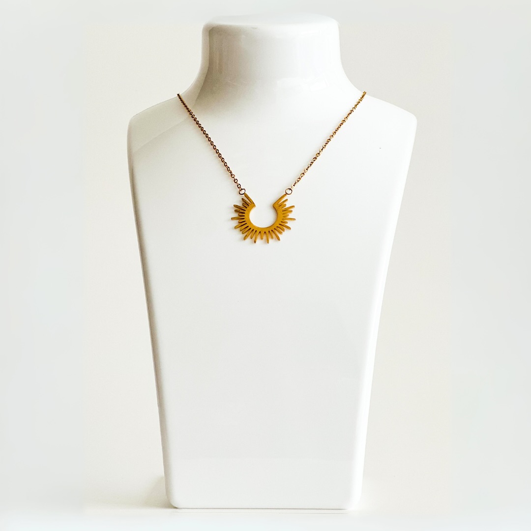 ☀️ Haz que cada día sea brillante con el COLLAR ADRELLA.
✨Su diseño único que iluminará cualquier atuendo. Perfecto para regalar o consentirte.
🌟 ¡Déjate deslumbrar!
.
- Oro laminado de 14k.
- Hipoalérgico y con garantía.
- Waterproof.