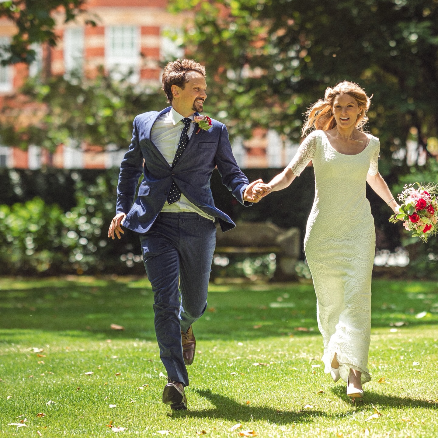 Erik & Steph โพ๏ธ
I think the only way to release stress from the importance of the wedding day is to have fun. And I guess Erik and Steph totally agree with that ๐๐