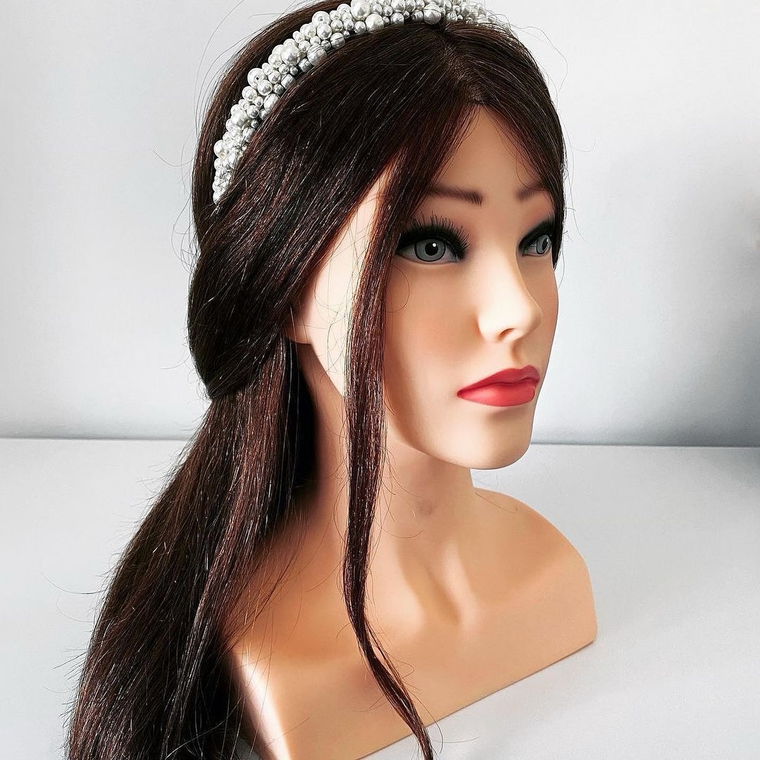Itโs giving us bride ๐ฐ๐ปโโ๏ธ
Purchase our Valentina now to get practicing your bridal up doโs!
#bridalhair #weddingseason #hairup #traininghead