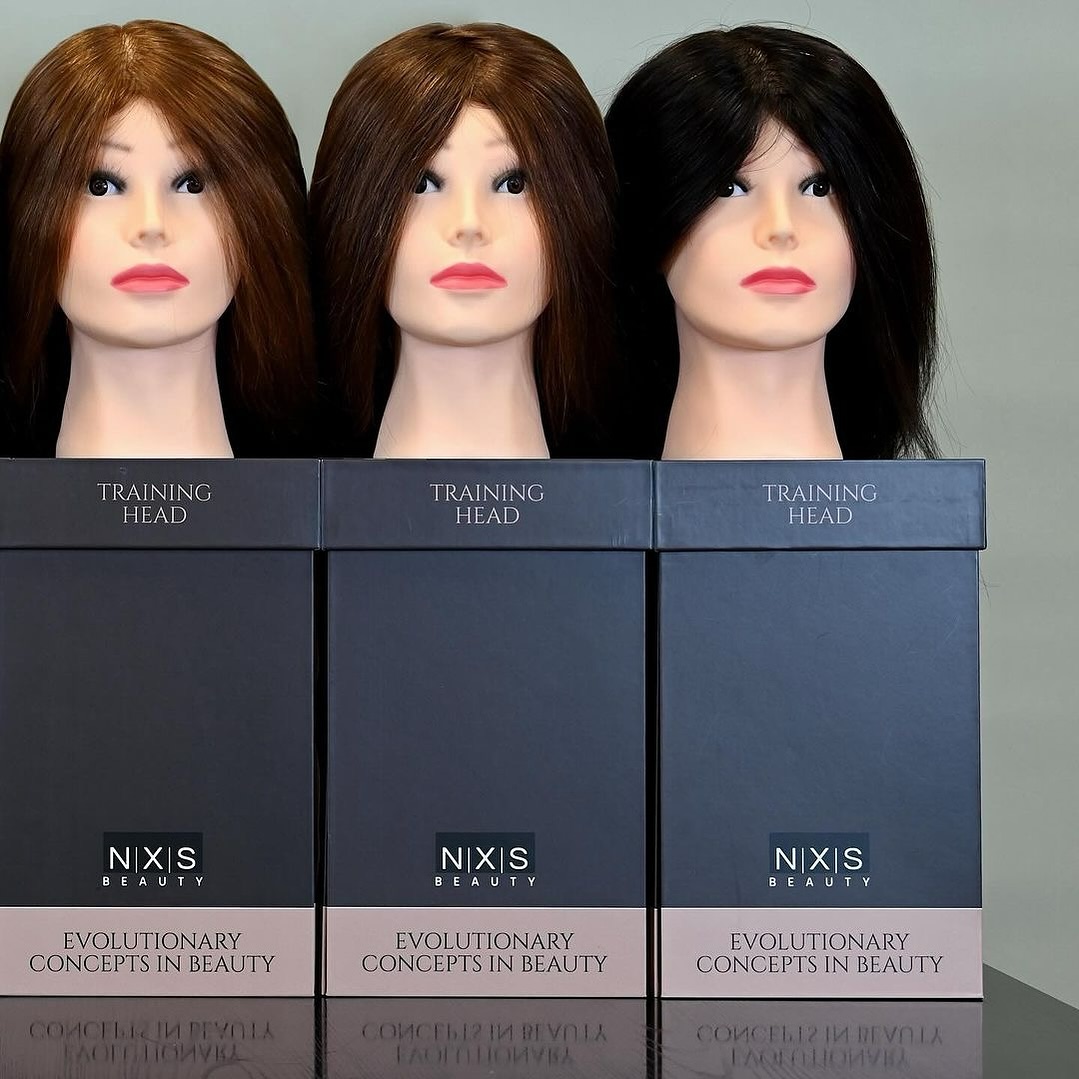 Have you ordered our new Megan training head yet?! ๐
#nxsbeauty #megan #traininghead #practice #newnewnew