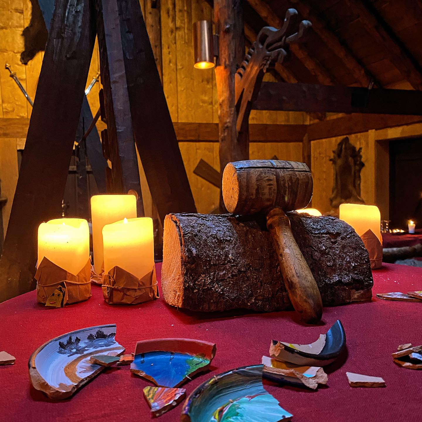 This year’s summer blot was dedicated to Thor: the god of protection, strength and loyalty.
Thor patrols the borders between Asgard and Utgard, and thus between order and chaos. He is associated with borders, and the oak tree, which often was planted between areas to mark separation.
This year, we held one lecture about the meeting between the gods of earth and of heaven, the advent of the Indo-European warrior societies to Europe. Another lecture was on the transition from tribal Scandinavia to a centralised monarchy, and two shorter talks were on raising children in old Norse society, and magical animals in Norse paganism.
We’re grateful to all participants who created the blot together this summer, and are looking forward to seeing you again soon!
#norsepaganism #thor #paganism #norsegods #vikingage #norsegods #blot