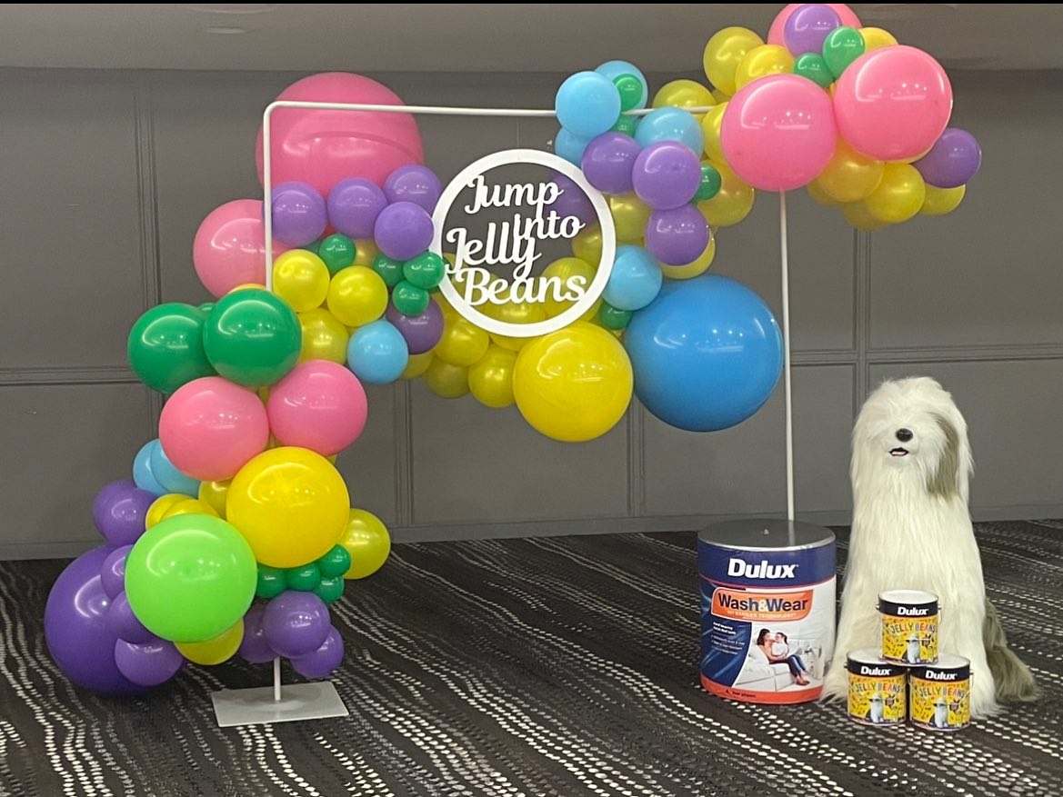 Promo work for the new dulux colours! Imagine having a room painted in any of these colours 😍
Sign by @maccreationsau
Balloons by us! @belles_decorations_by_design
#centralcoastnswevents #centralcoastballoons #balloonsdecor #balloonstylist #birthdayparty #balloongarland #promoparty #businesslaunch
