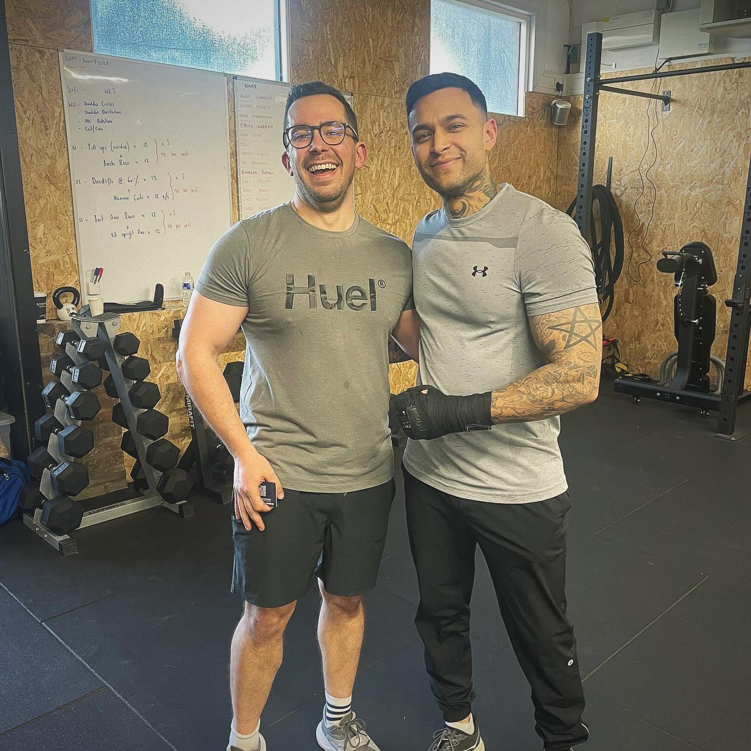 Here he is!! April’s member of the month is Richard! Always happy, always bringing the banter and most importantly always working his ass off! Congratulations @richard.j.bennion enjoy a meal at @olivetreeberko on us! 💪🏽💪🏽💪🏽
#gym #gymmotivation #memberofthemonth #harrys
#berkhamsted #berkhamstedlife