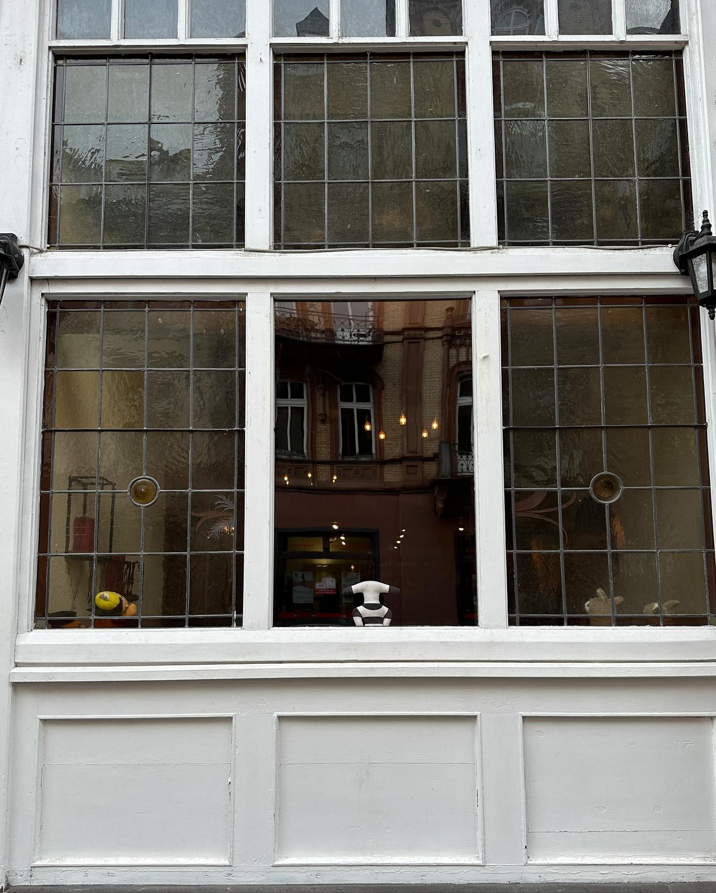 WE’RE BACK!
REPAIRS BEGIN!
These past 2 months have been an uncertain whirlwind. The Sombrero was burnt, no electricity in half the restaurant but we had support. We were blessed really. Family, friends, fans and entire communities showed us solidarity. Your help ensured we could reopen part of the Sombrero before the months of closure and costs of repairs would have sunk us.
So although we are only at 50% capacity into December we are happy to be able to say
“Bienvenido al Sombrero Latino!”
A special Saludo to all the #SombreroSantos that made sure this dream stays alive for so many more years ❤️ We all need a saint when times are tough, thank you 🥰