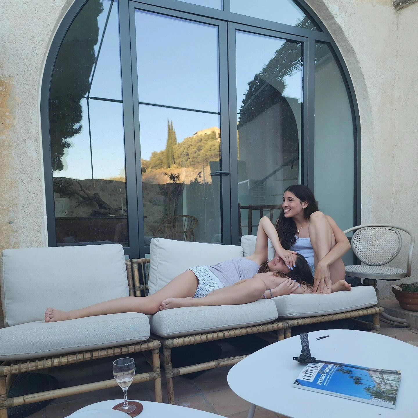 Slow living at @lamaisonlong_south_of_france (our new space to book for vacation and photoshoot called “Les Voûtes en Ogives”). With love, Stephanie #ollioules #lamaisonlong #southoffrance #authenticity #slowhome #slowhomeslowliving (picture by @bronwyndburnett)