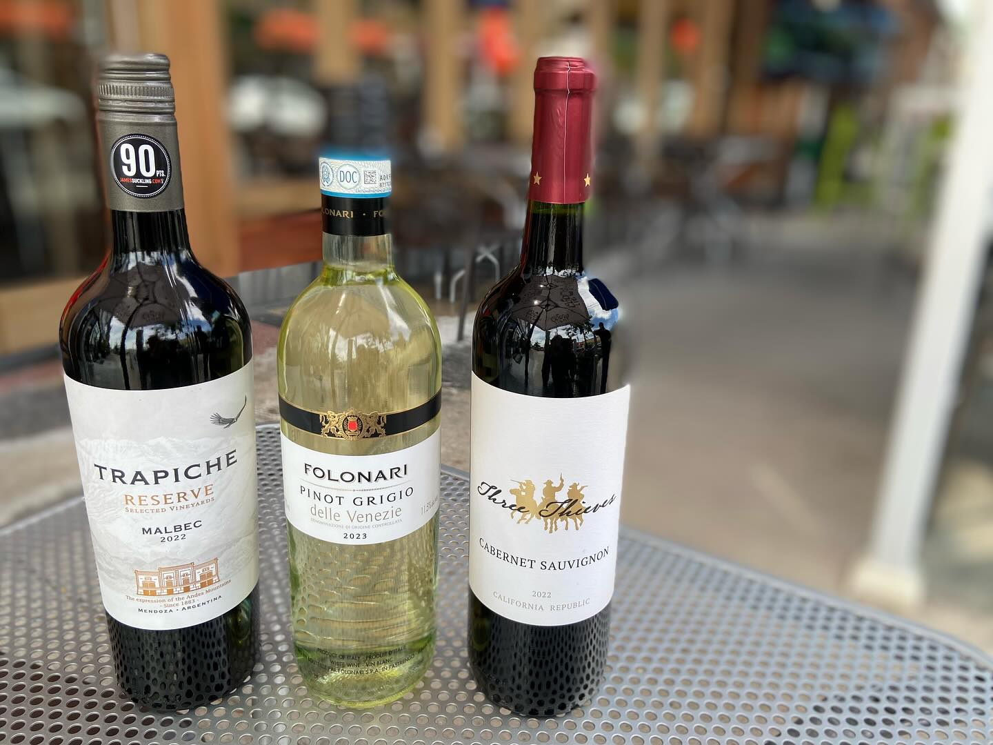 New Wine Alert! Weβve added new wines for the summer. To the left Trapiche Malbec Reserve, an Argentinian classic. In the middle weβve got Folonari Pinot Grigio, one for the hot days! On the right Three Thieves Cabernet Sauvignon, you know you canβt get enough of an California Cab! Donβt forget, Thursdays these bottles are yours for half the price! Cheers. #midtowntoronto #leasidelocal #yongeandeglinton #davisville #davisvillemoms #davisvillevillage #leasidemoms #leasidelife #bayviewleasidebia #torontobars #torontopubs #torontopatio