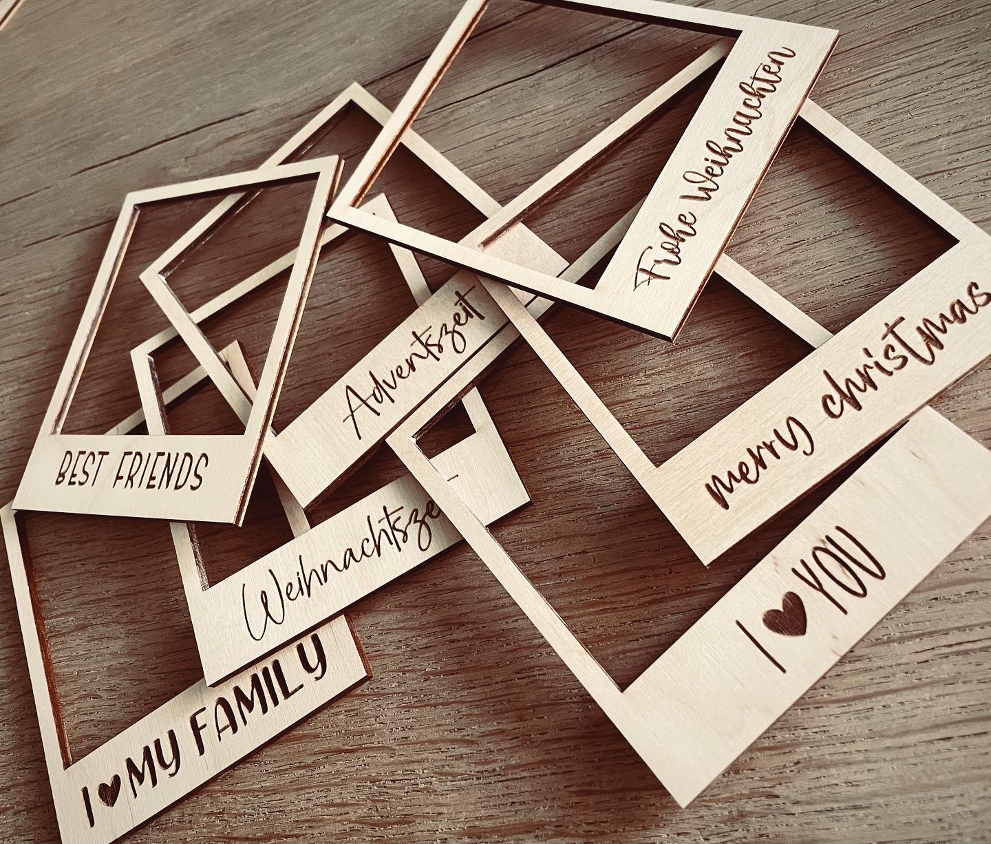 von euch kommen immer so schöne Ideen 🥰
freu mich schon auf die Bilder von Laura von @maschenrausch ♥️
#polaroid #rahmen #bilderrahmen #weihnachten #deko #dekoidee #diy #personalisiert #foto #fotorahmen #bilderrahmen #franzicraftsdiy