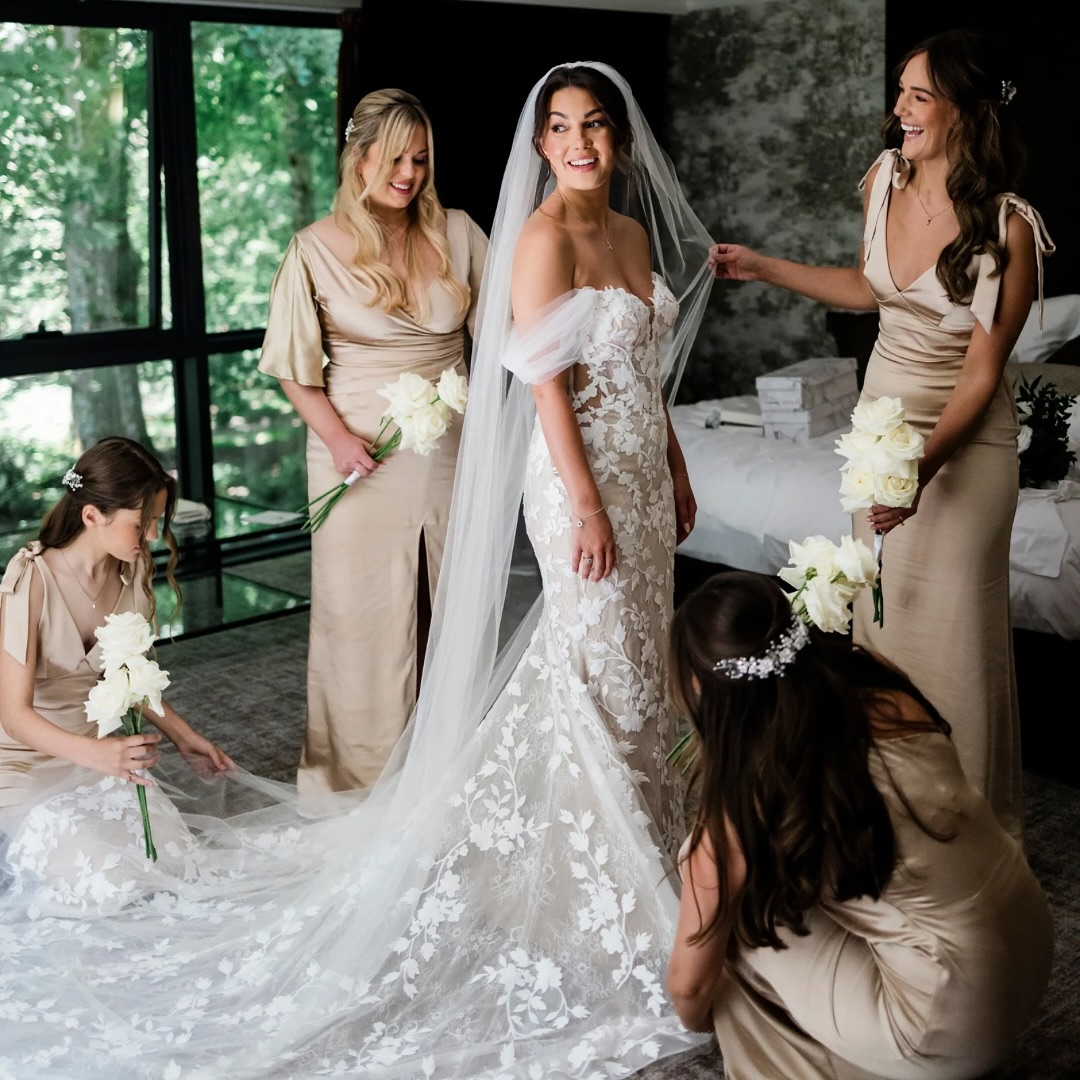 The Moments Before the Big Moment 💕
As a bride, those precious minutes before you walk down the aisle are filled with the craziest whirlwind of emotions - excitement, nerves, pure joy. And you’re going to want to remember every second of it.
That’s why capturing those intimate, behind-the-scenes moments as you and your closest gals get ready is sooo important. Those candid photos tell the full story of your wedding day in a way nothing else can.
You'll treasure being able to look back and remember the laughter, the pampering, the final touches that made you feel like an absolute queen as you stepped into your dress. 👸
As an experienced wedding photographer, I knew how to beautifully document these fleeting moments - the way your hands shake as you slip into your gown, the look of pure love on your mom's face as she helps you with your veil.
Trust me, you don’t want to let those precious memories slip away. Make sure your photog has plenty of time to capture all the magic of your getting ready process. It’s a chapter of your day you’ll want to revisit for years to come. ✨
So tell me - how important are those bride getting ready photos for you on your big day?
Photography and Film: @kateizakphoto
Dress: @enzoani at @littlelondonbrides
Suits : @hunterandgreys
Hair: @gracebaileybridalhair
MUA: @taymariemakeupxo
Florist: @petalsandposiesfd
Shoes: @sophiawebster
#weddingphotography #bridetobe #gettingready #weddingmoments #hampshireweddingphotographer #hampshirewedding #rhinefieldhousewedding #dorsetweddingphotographer #londonweddingphotographer #bridetobe #bridegettingready #bridedress #bride #destinationwedding #beutifulday #weddingphotography #weddinginspiration #weddingdayready #weddingday #bridetobe