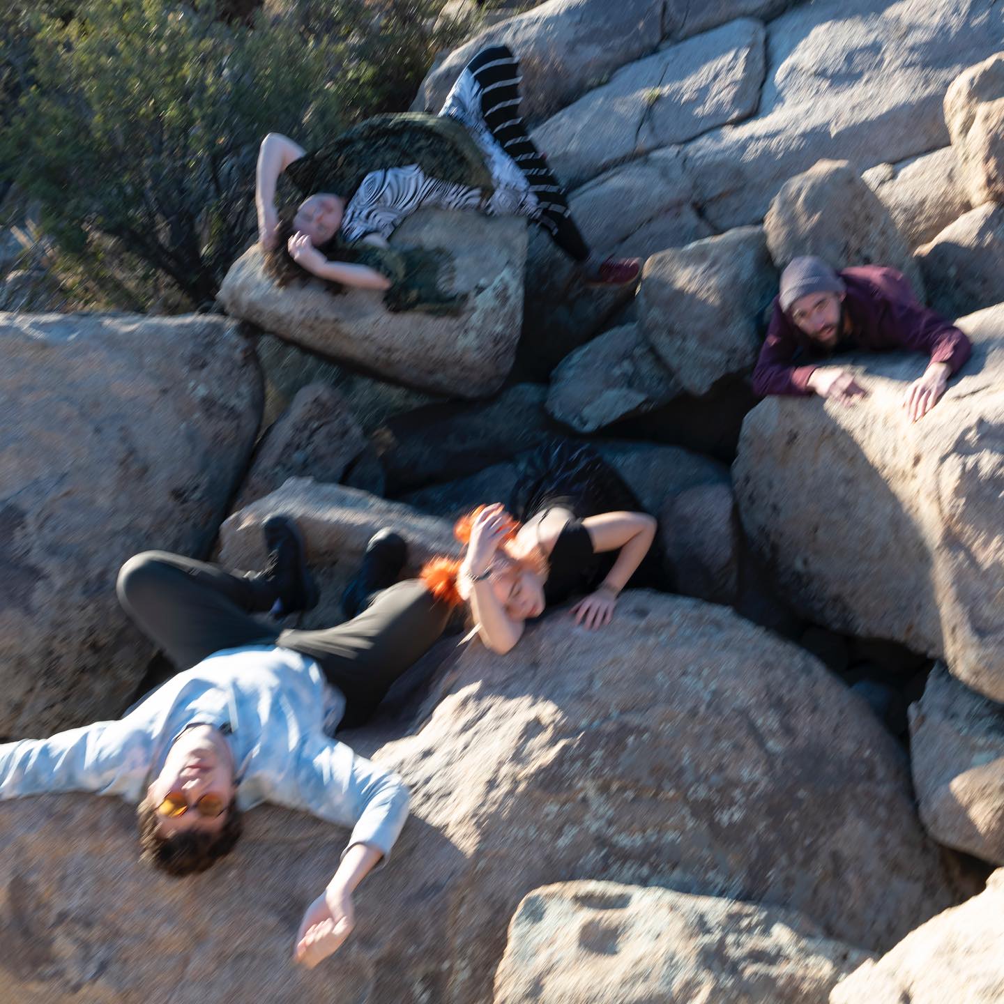 Aliens have crash landed and are broadcasting strange frequencies…
📸 @_ashley_darling_