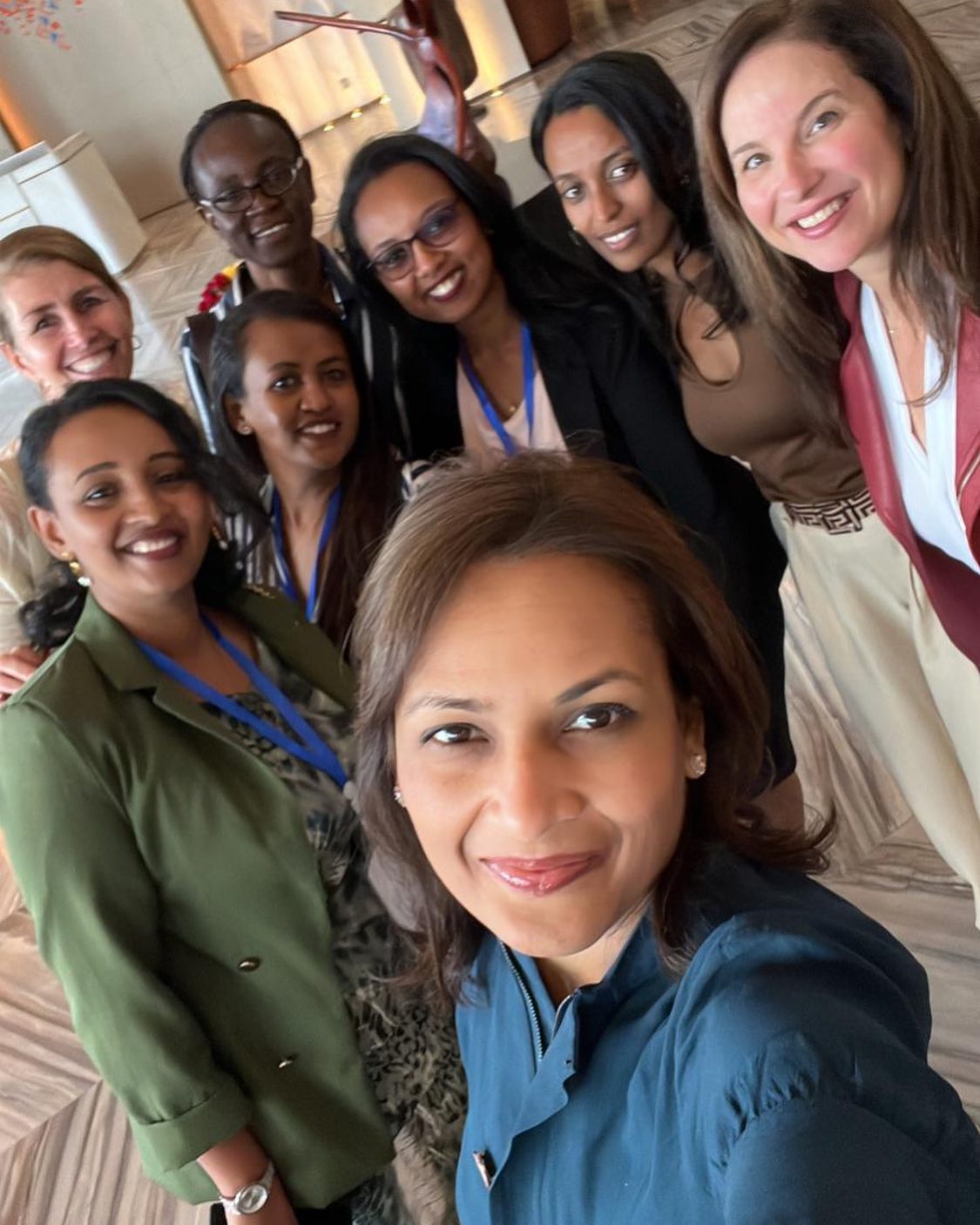 ALL WOMEN PLASTIC SURGEONS…
A bright (FEMALE ) future for Reconstructive Surgery! 🤍