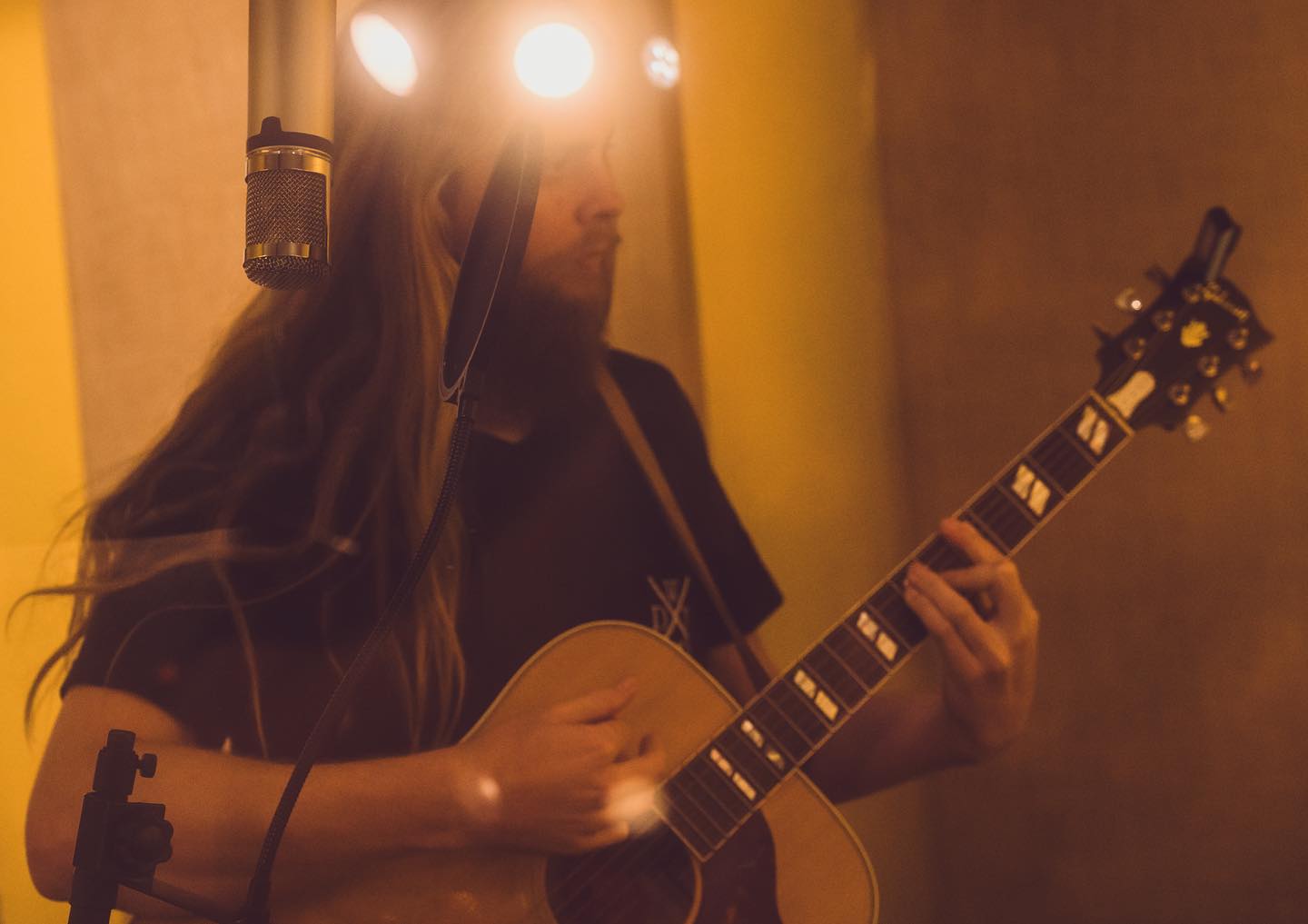 More @tapeslammusic pics by @banejcookphotography!
.
.
.
.
.
#tapeslam #dentonmusic #dentontx #dentontexas #dfwmusic #recordingstudio #recordingsession #mockingbirdsoundrecordingstudio