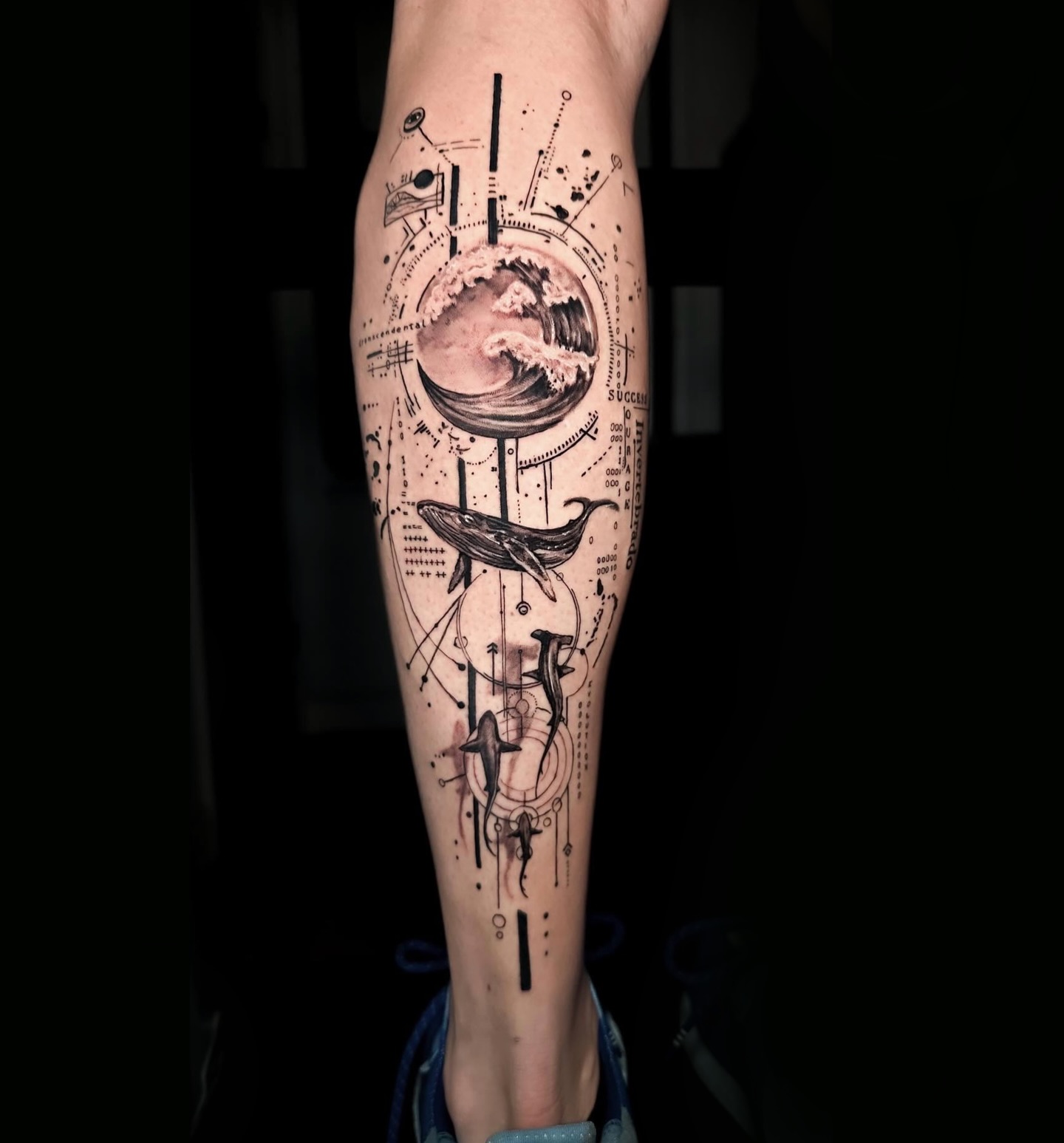 #finelinerart #finelinetattoo #blackamdgray #inked #tampafloridatattooartist @grimlayertattoo #customtattoo