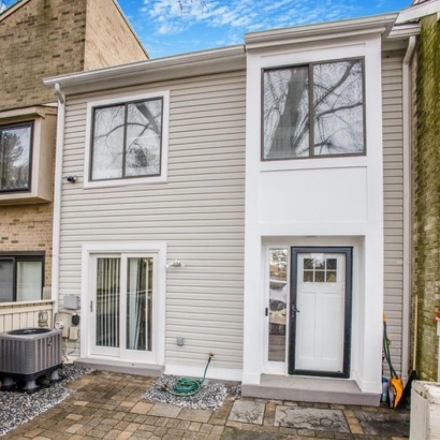 Just listed! 🔔🌸 // List price: $350,000
Welcome to your new cozy and modern oasis! 9975 Ridgeline is a three story front yard fenced townhome featuring renovations all around. HVAC system (2023), Roof (2022), Storm door (2023), Sliding door (2023), Kitchen appliances (2022). Montgomery Village Community features pools, tennis courts, basketball courts, community centers, recreational parks, walking trails and more! Conveniently located to all your close by daily needs - restaurants, shopping centers, Mid County highway are all nearby. Basement has potential to be fully finished with more entertainment space (finished basement would add additional 520 sq. ft to interior square footage).