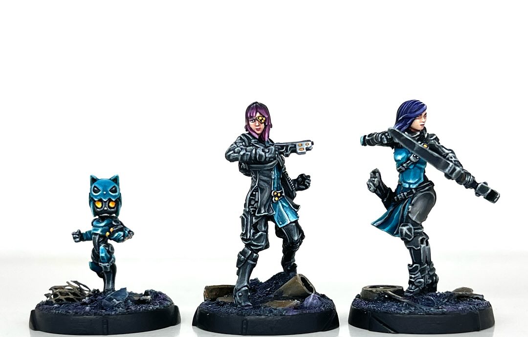 Haven’t painted any Infinity for anyone in a while! Here’s a few done at different levels that hopefully show you don’t have to spend absolutely ages on these fantastic models even with their detail. They are also painted to match some previous models that the client has.
#infinityaleph #infinitygame #infinitypainting #infinityminiatures #corvusbelli #paintinginfinity #commissionpainting #paintingminiatures #wargaming #tabletopgames #tabletop #miniatures #miniaturepainting #miniatureart #minipainting #miniwargaming