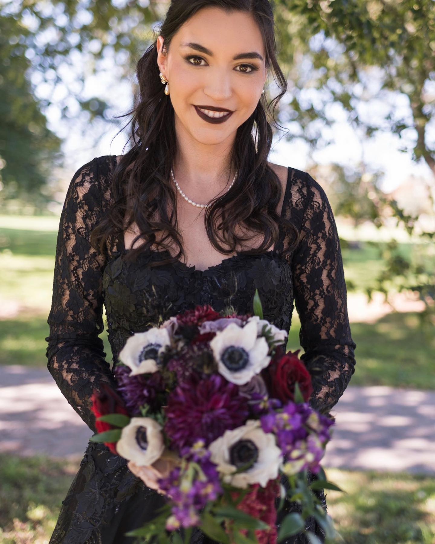 Unforgettable .moody and enchanting✨
We were so thrilled for this wedding.
📸@eastriverphotographer
#bouquet #bride #2023bride #weddings #nycweddings #nycflorist #florals