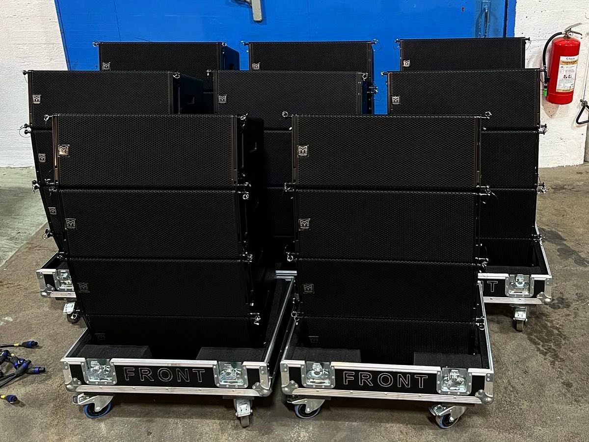 Ett skepp kommer lastat! Idag har vi gjort iordning två fina riggar som ska gå till Finland, totalt
32 WPS linearray
8 SX218 subbas
4 iK42 Amprackar
4 WPSTRIG flygram
En del kablage.. :)
Just nu kan vi erbjuda bra priser på liknande paket - passa på inför sommarens festivaler eller installation.
#wssab @overtureaudiooy @martinaudio #wps #sx218