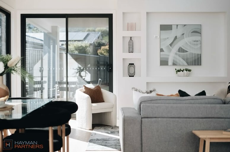 Photography 🧡 Whoever’s the photographer for this property did an amazing job🤩🤩 #stagedhomes #realestatestaging #photographylove #interior #decohome #canberrapropertystyling
