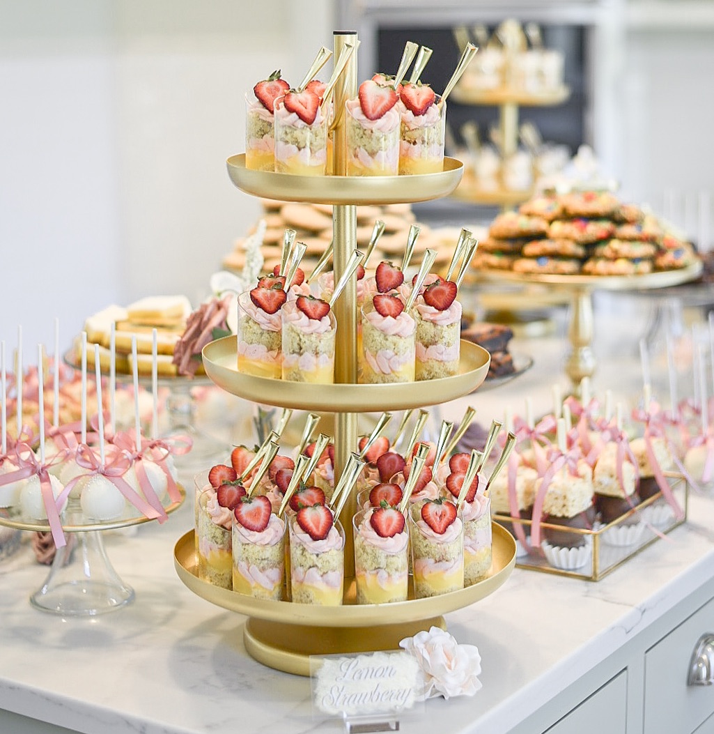 Elevate your event with our dessert shooters! These little delights have been a hit on every dessert table we’ve set up this season. The perfect bite in a portable cup. Treat your guests to a sweet experience they won’t forget! 🍰
#EventDesserts #DessertShooters #PartyPerfect #DessertTableGoals #PortableDesserts #EventInspo #FoodieFavorites #PartyPlanning
#experiencegrandrapids #grandrapidsfoodie #iheartGR #grbaker #grgram #cheatdaysweetsgr #cheatdaysweets #midtowngr #grandrapidseats #grfoodie #grbestbites #grnowfood #grandrapidsfood #westmichiganweddings #westmichiganbride #grandrapidsbride #grbride #grandrapidswedding #grwedding #dessertcatering
📸 @wineandawhisk