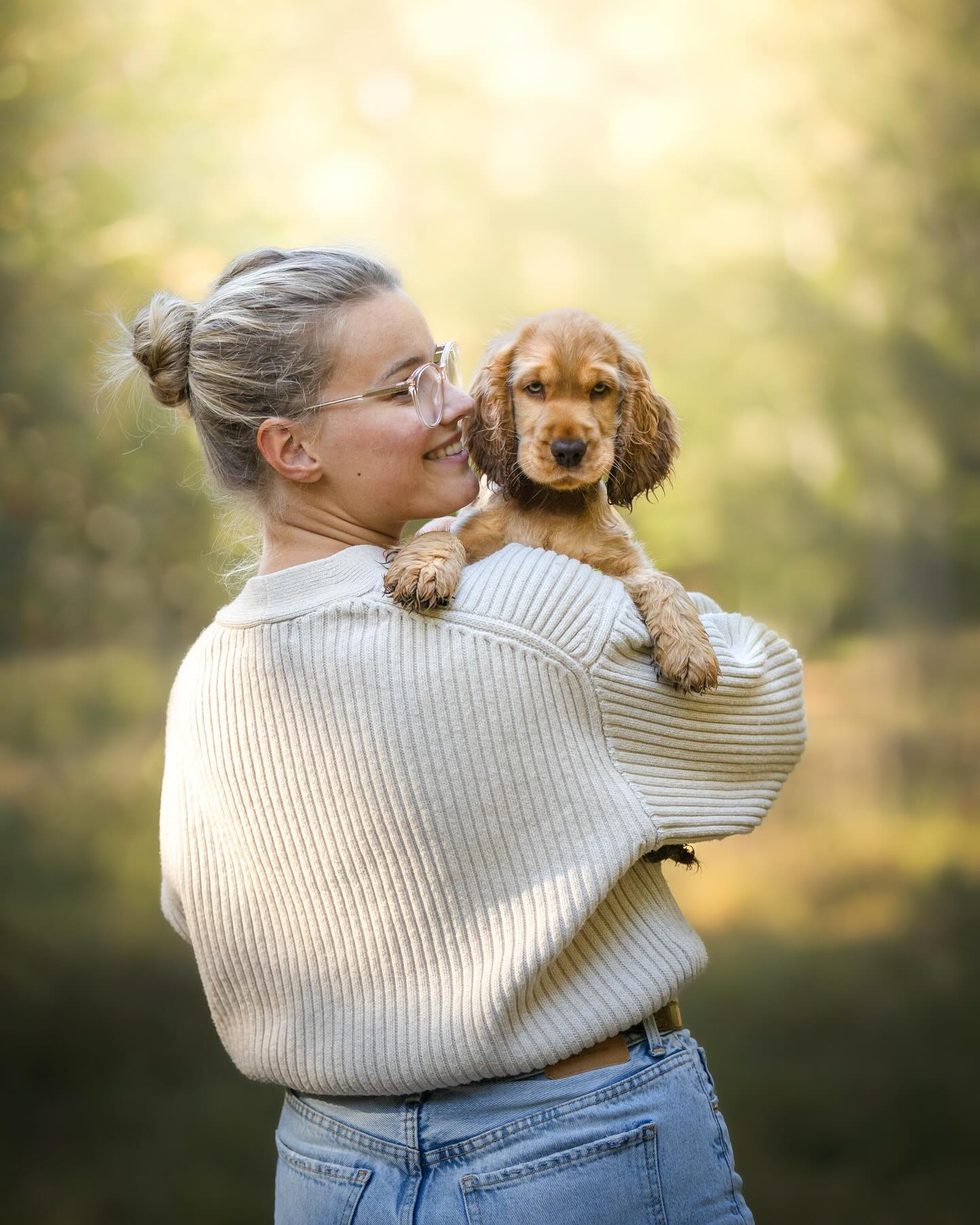 Weet jij nog de puppy tijd van jouw hond? De kans is groot dat het lang geleden is en het een waas is van hoe klein, lief en schattig jouw hond toen was, want wat groeien ze snel 🥹
Heb jij nog leuke foto’s van jullie samen?
——————————————
#dog #cute #puppy #cockerspaniel #cockerspanielsofinstagram #photography #photographer #camera #photo #sigma #canonnederland #canon @canonnederland #zoomnl #chipfotofeed #cameranu_nl @zoomnl #cameraland_nl @cameraland_nl @cameranu_nl #kameraexpress @kameraexpress #kecommunity #dogphotography @chipfotomagazine #dogphotographycontests