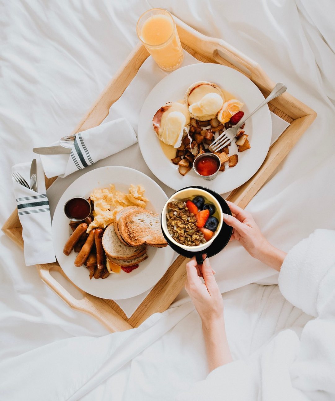 🌅 Starting the day with a little extra indulgence—breakfast in bed. 🛏️✨ The soft morning light filters through the curtains as I cozy up with a tray of delights. From warm toast to fresh eggs and a sprinkle of our crunchy granola with yogurt, every bite is a reminder to slow down and savor the simple joys. 💖🥐 #BreakfastInBed #morningmoments
