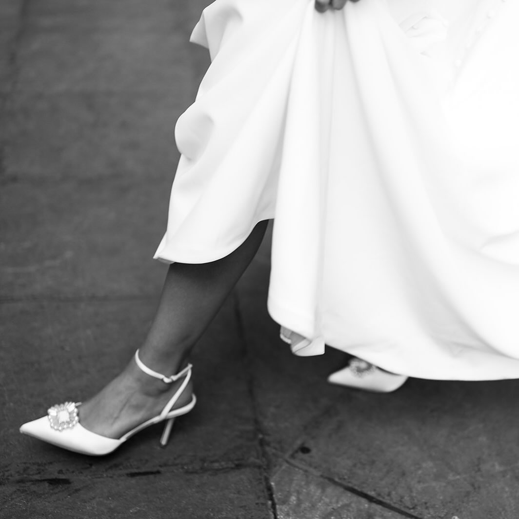 While we love calling Alabama home, we are always ready to travel! Ashleigh & Patrick chose the beautiful Casa Xipe resort in Mexico City for their big day and it was nothing short of stunning✨
Stay tuned this week for more photos from the William’s Mexico wedding!
EP Bride: @ashtheegr8
Planning: @weddingsbyep
Venue & Catering: @casa_xipe
Floral: @tambooflores
DJ: @ezquerrodj
Photography: @miguetamayophoto
Hair: @hairbylatasha
MUA: @lorealpridebeauty
Bridal: @whitemagnoliabridal
#alabamaweddingplanner #tennesseeweddingplanner #weddingplanning #weddinginspo #weddingstyle #justweddingthings #trendyweddingideas #brideshoes #weddingshoeinspo #weddingshoes #mexicowedding #destinationwedding #destinationweddingplanner #travelwedding #destinationweddings #mexicoweddings