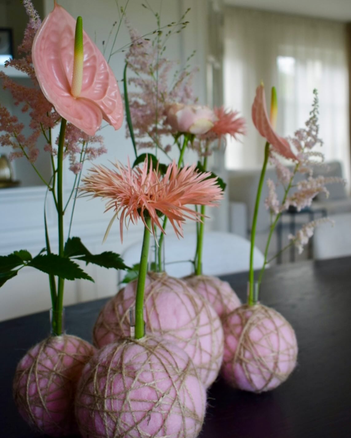 Comme toujours zéro filtre pour cette composition inspirée par Tulip Flower sur Pinterest. Cette base originale accompagnera les participantes tout l’été puisqu’elle est très simple à fleurir 🌼 🌸🌷 C’est cela aussi les ateliers Fleurs Addict 😉 À bientôt pour de nouveaux ateliers.