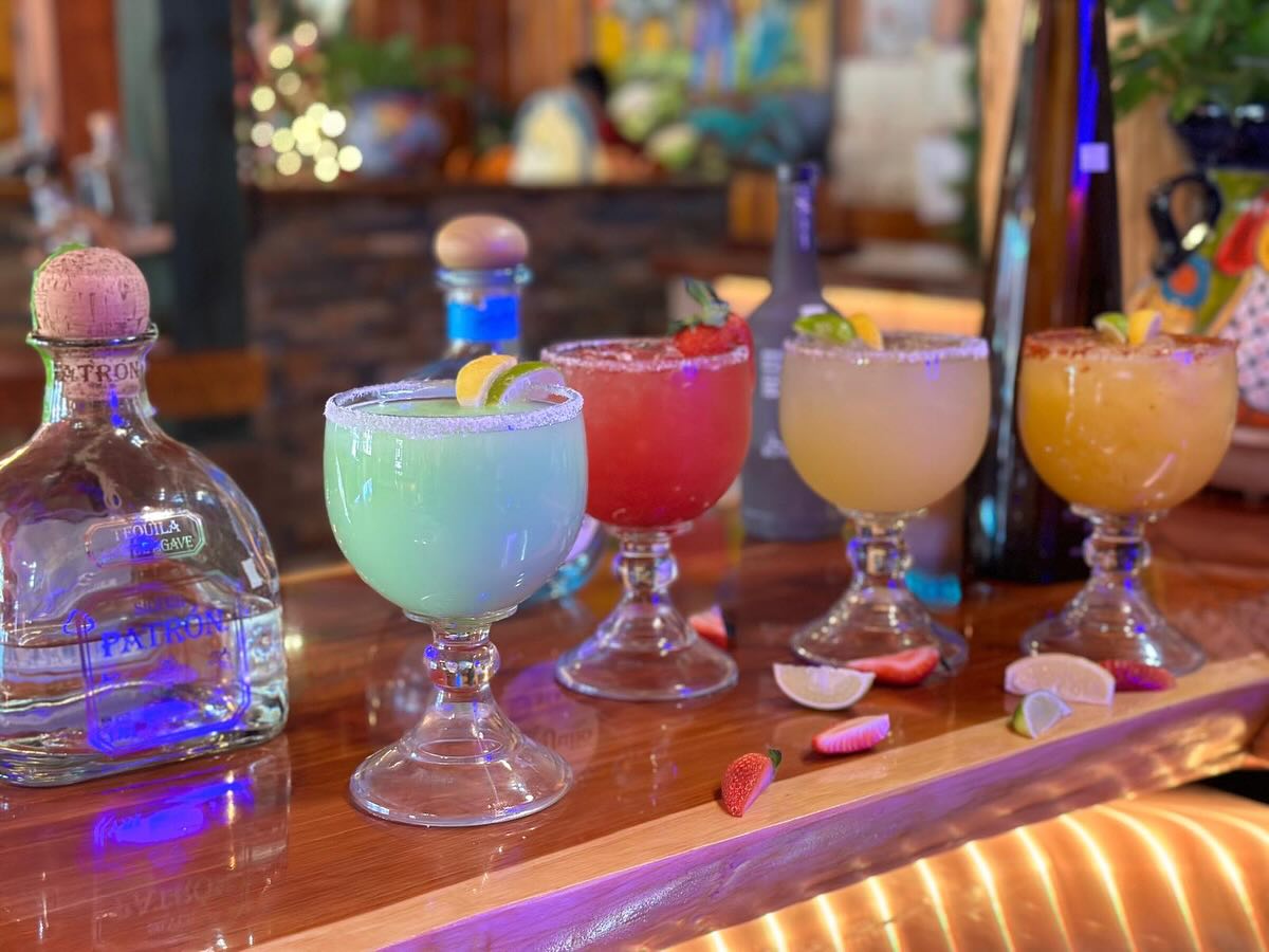 What’s your best option to beat this heat? MARGARITAS!!! Happy hour 2-6 pm, see you later 😉.