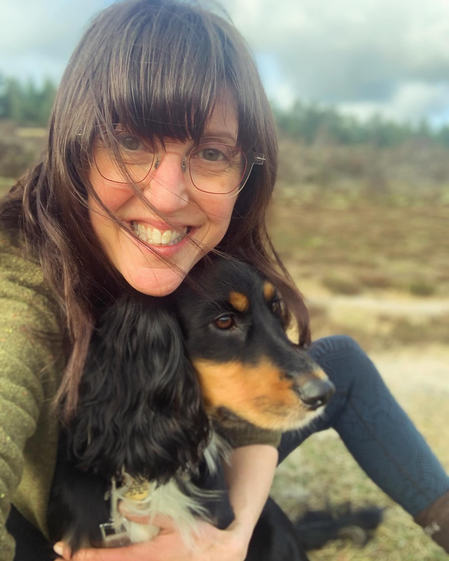 Watching the birds at a safe distance… more steadiness… and a lovely cuddle to keep out the cold ❤️🐾