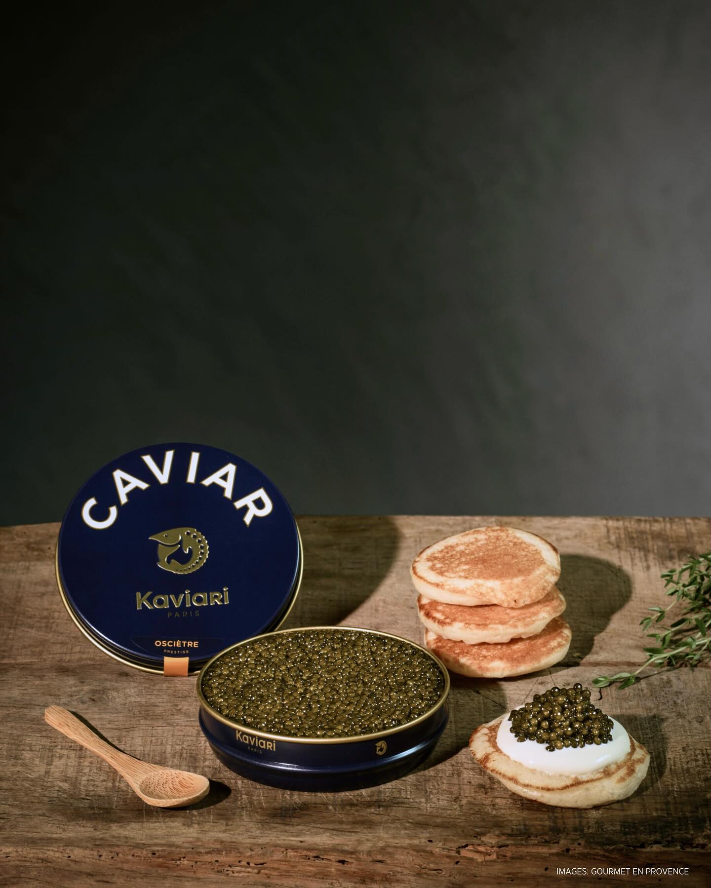 Découvrez l’un de nos nouveau producteur, Kaviari, réputé pour son caviar d’une qualité exceptionnelle. Avec son savoir-faire artisanal et son engagement envers l’excellence, Kaviari promet une expérience gustative inoubliable.