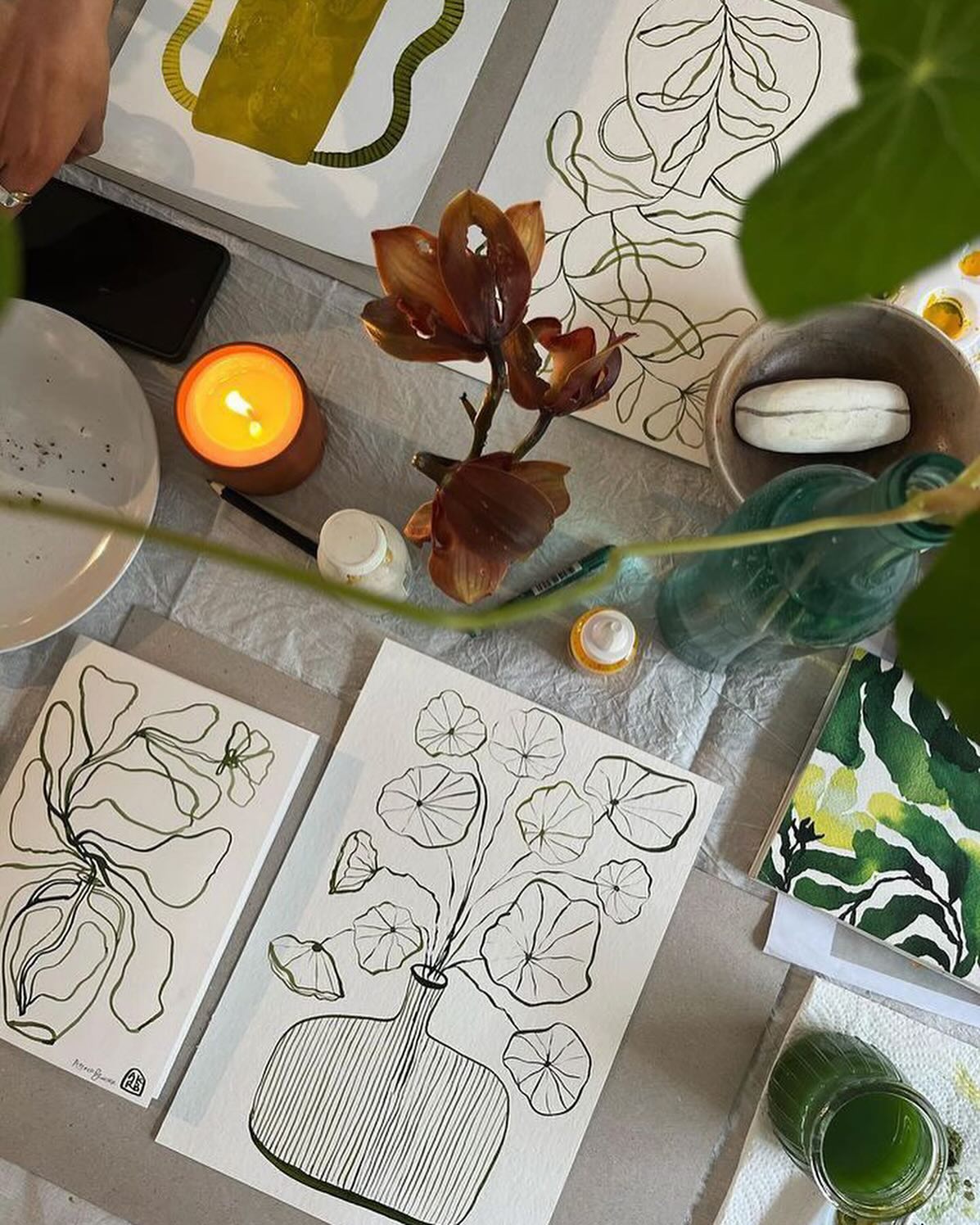 The seasons as predictable as the tides. September has arrived, and spring with it.
There is a time for rest, for change, for dreaming and for growth. Take time this month to spring clean your mind and soul, as well as your spaces. It’s amazing what beautiful things take root when you prepare the ground for them.
Wishing you a season of growth, delight and promise of warmer days and wondrous things to come.
Photos by @astridblumerillustration from her recent workshop. A who inspires and celebrates not just with her magical art, but with her whole being. Xx