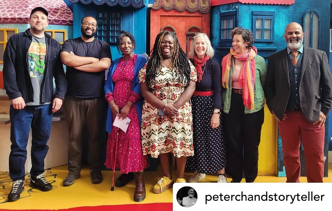 What’s the collective noun for a group of storytellers…? I’m still a-buzz after this day. What a time to be alive and telling tales ✨
• @peterchandstoryteller Great day scheming with some incredible storytellers, poets, and vusual artists. Thank you to the team at @z.artsmcr #inspired #representation #oracy #narrativearts