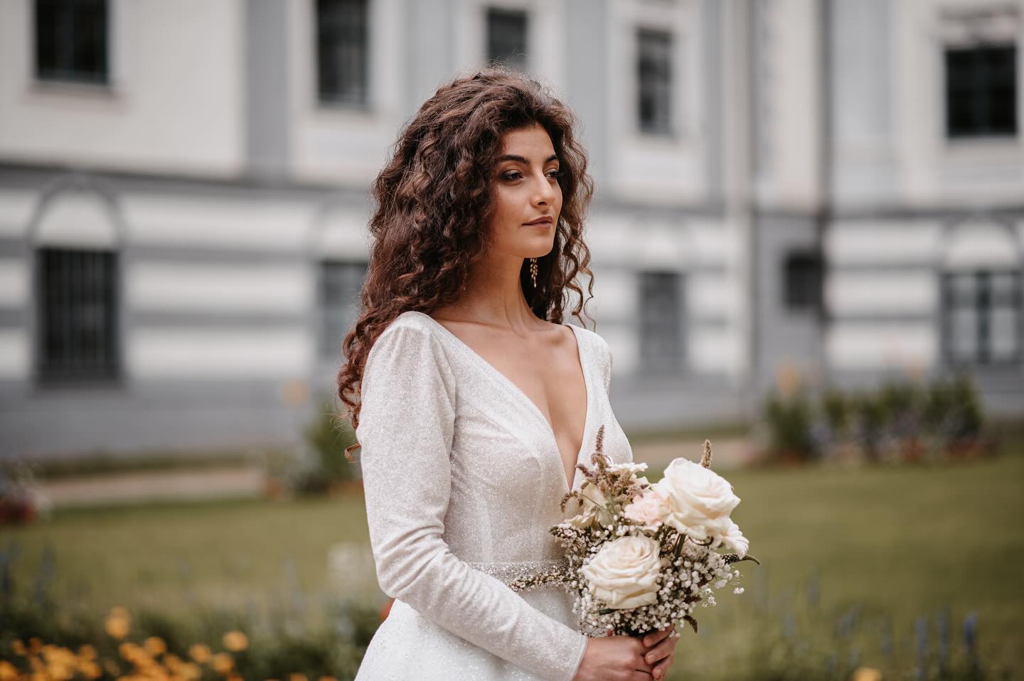✨✨✨
Hair&Makeup: @be.autyful.hairmakeup
Brautstrauß: @anjas_eventfloristik_blumalodn
Brautkleid: @traumwelt.lautenbacher
#hochzeitsfotografin #gettingready #hochzeitsfotografaugsburg #fotografin #weddingphotography #wedding #weddinginspiration #weddingday #videografin #weddingphotographer #photography #weddings #photographer #photooftheday #destinationwedding #weddingphoto #bridal #weddinginspo #instawedding #engagement #photoshoot #brideandgroom #couple