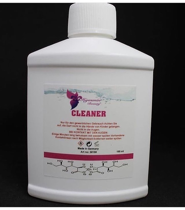 Protez tırnak , kalıcı oje için Cleaner . Bir nail prep’ten beklenen tüm özellikleri içeren bir üründür. Antifungal ve dezenfekte edici ve dehidrate edici özellikleri olan bu ürün tırnağı , Protez Tırnak yapımı için hazırlar. Hem Akrilik, hem Jel, hem de yeni Füzyon Akrilik sisteme uygundur. Uygulama işleminde kullanıcılar cleaner uyguladıktan sonra diğer aşamaya geçmeden kuruyana kadar beklemeleri lazımdır. 150 ml şişede ekonomik bir üründür. Ürünleri incelemek ve online satın almak için www.tirnakshop.com ziyaret edebilirsiniz. Telefonla Sipariş için whatsapp 05434328343 Ürünleri isterseniz İstanbul Kartal’daki showroomda birebir inceleyebilirsiniz. #proteztirnak #akriliktırnak #jeltırnak #malzeme #eğitim #proteztırnaktasarımı #hyasminbeauty #indirim #kampanya #ojemşekilönümdençekil #ojesizgezmeyenlerkulubu #oje #kalıcıoje #stamp #proteztırnakeğitimi #proteztırnakmalzemeleri #nailart #naildesign #moyrastamping #baskiojesi #cleaner