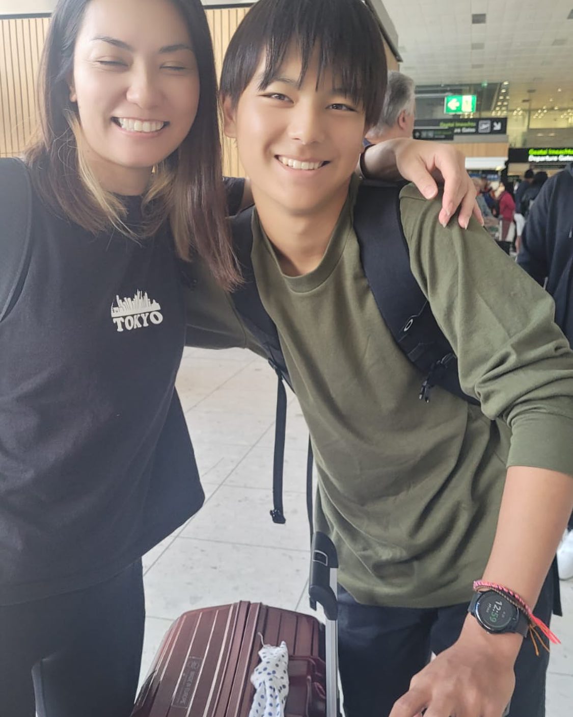 Laughter and smiles at Dublin airport. Welcome back to all our returning students. Another wonderful year ahead coming up!
#studytravel #ireland
