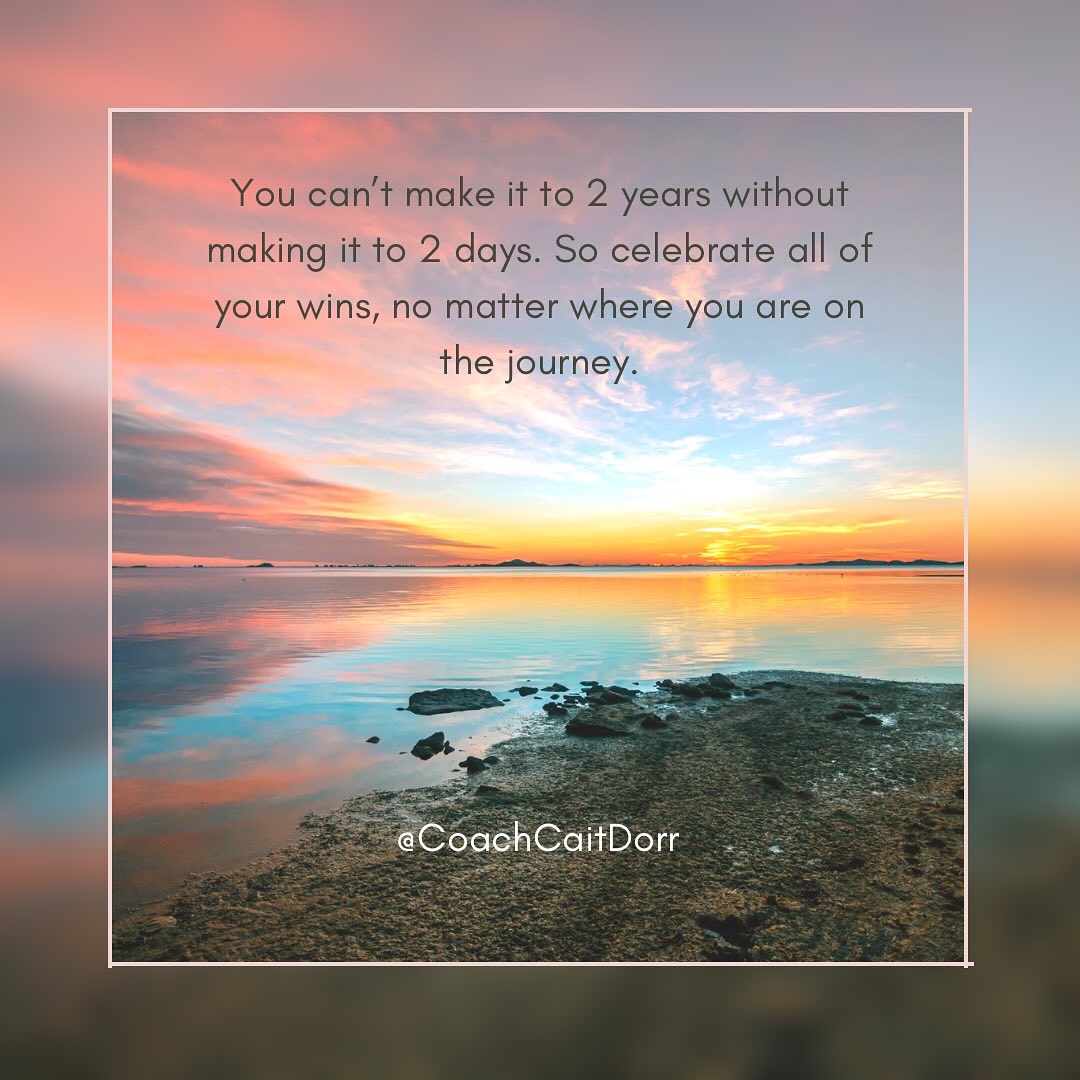 🌅 Drop your alcohol-free days below 👇 and let’s celebrate! 🌅
#minsetmatters #minsetshift #alcoholfreeliving #alcoholfreelife #thisnakedmind #hangoverfree #alwaysbelearning #yourbestself #habitchange #starttheconversation #addictivesubstance #limitingbelief #thisnakedmindcoach #afaf #teetotaler #grateful #gratitude