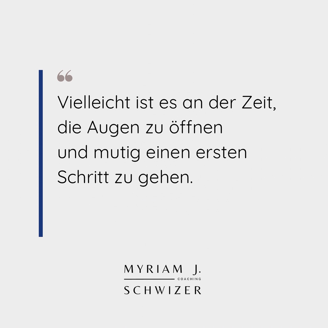 Der erste Schritt ist meist der schwerste, sagt man. Und was, wenn wir den Druck aus diesem ersten Schritt rausnehmen? Was, wenn es gar kein Sieben-Meilenstiefel-Schritt sein muss, sondern einfach mal den Gedanken zulassen? Eine erste Recherche zu machen? Den Stift in die Hand zu nehmen anstatt direkt loszuschreiben - aber bewusst einen ersten kleinen Schritt zu machen und sich damit zu zeigen „Ich nehme mich und mein Thema ernst - weil ich es verdiene.“
Happy Friday!
#stepbystep #mindsetcoach #mindsetchange #change #babysteps #myriamschwizercoaching