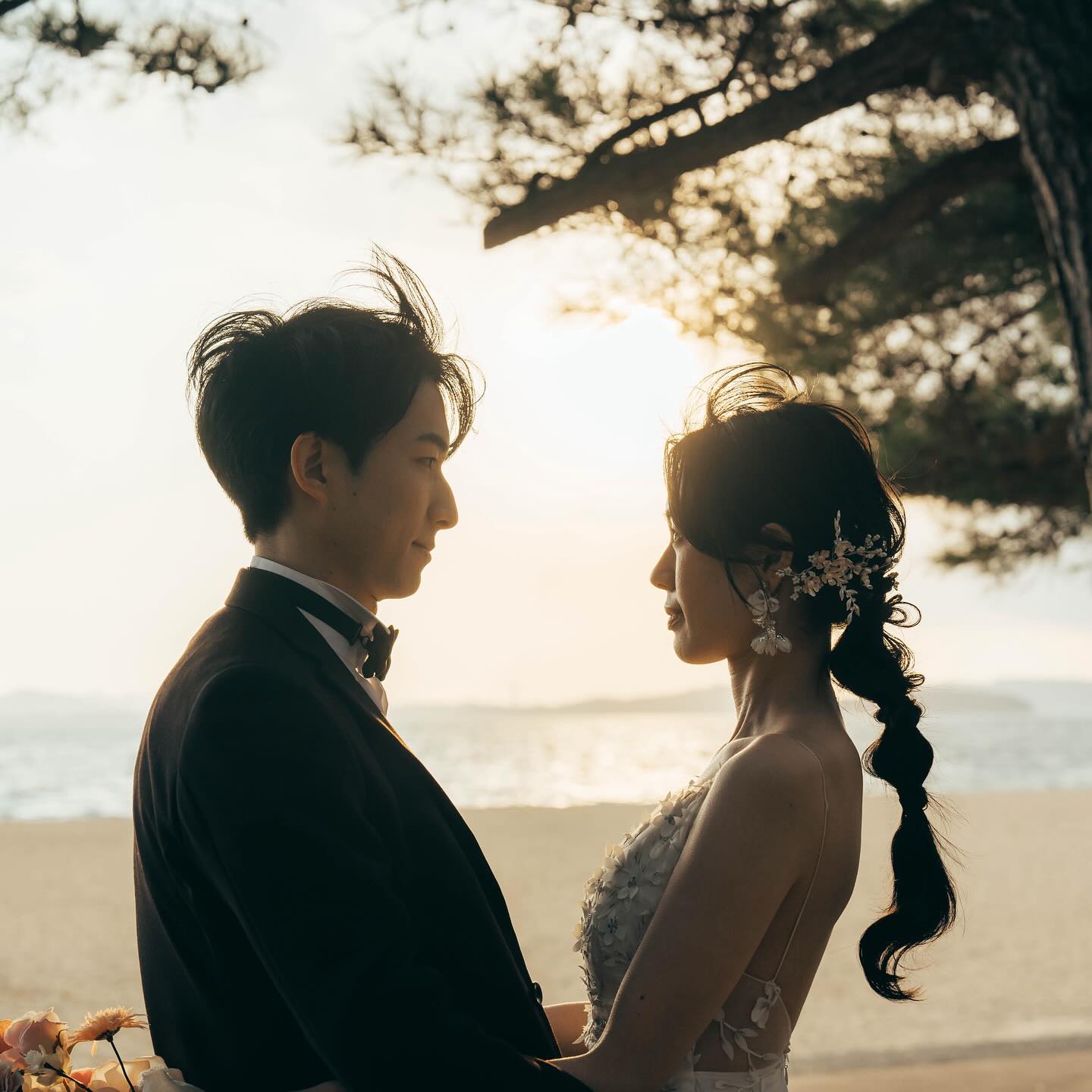 ✤
Real bride 𓆸
photo
@inofilm620
accessory
@sweetribbon11
Thank you for choosing us.
素敵にお召し頂けて光栄です𓍯
ドレスレンタルをお考えの方はお気軽にお問い合わせくださいませ𓅩
dress / #alexandragrecco
#weddingdress #importdress #weddingphotography #sustainability #ethical #ethicalwedding #インポートドレス #海外ドレス #サスティナブル #レンタルドレス #ドレス選び #エシカルウェディング #岡山花嫁 #広島花嫁 #香川花嫁 #関西花嫁 #岡山プレ花嫁 #広島プレ花嫁 #四国花嫁 #プレ花嫁さんと繋がりたい #結婚準備 #プレ花嫁準備 #岡山前撮り #広島前撮り #香川前撮り #神戸前撮り