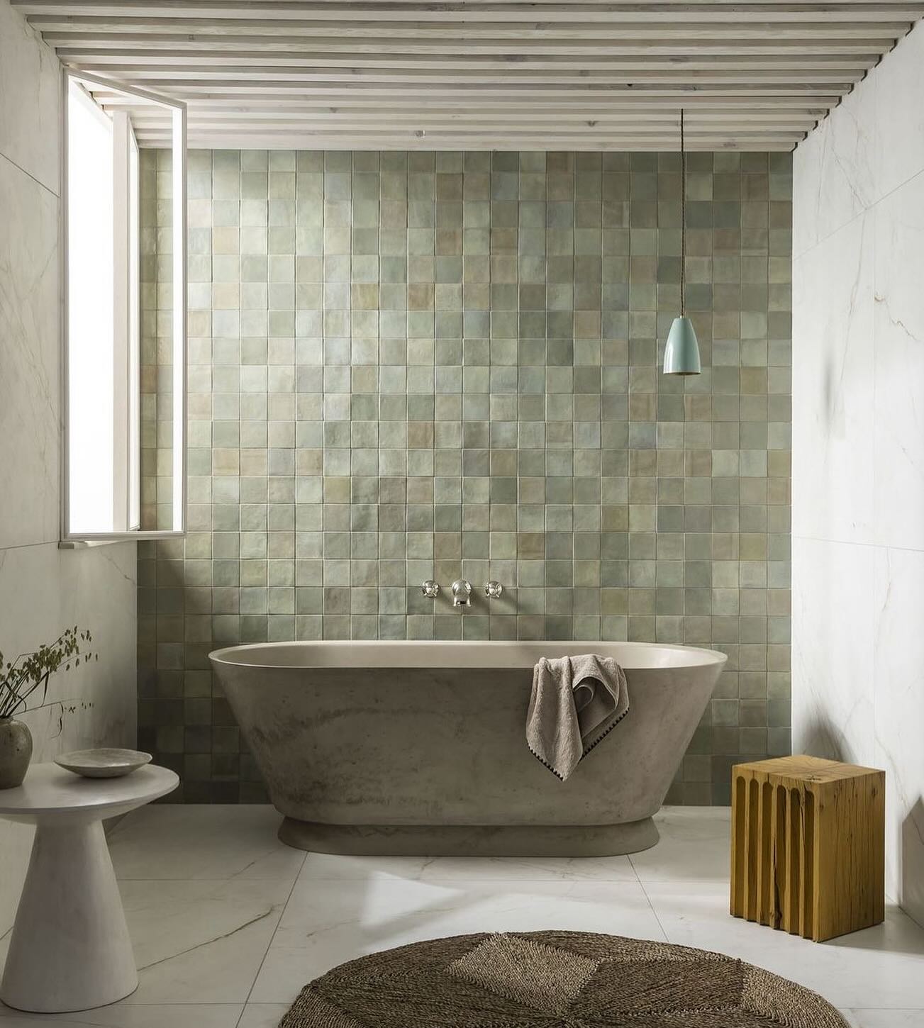 Pause and linger for a moment. In design, it’s often the simplest touches that leave the most profound impression. The tiles adorning this bathroom wall add a layer of refined elegance, elevating the space into something truly beautiful.❤️ Our design team can help make this look a reality in your own home. #design #bathroom #bathroomdecor #homedecor #bathroomdesign #faucet #bath #bathroom #bathroomdecor #bathroomdesign #bathroomgoals #bathroomideas #bathroominspiration #bathroomremodel #bathroomreno #bathroomrenovation #bathrooms #homeimprovement #parisontario #stgeorge #brantford #brantfordontario #simcoe #woodstockontario #cambridgeontario #dundasontario #dundasontariocanada #ancastarontario #hamiltonontario #hamiltonontariocanada #waterfordontario