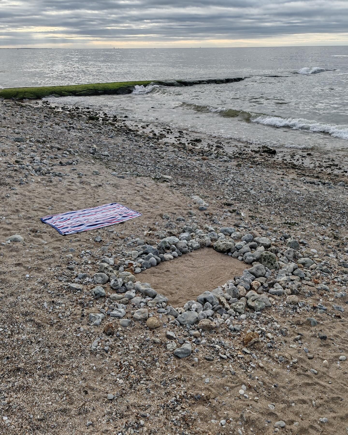 Fin d’une semaine de résidence artistique à Villers-sur-mer. Hâte de vous retrouver à partir du 2 septembre :)