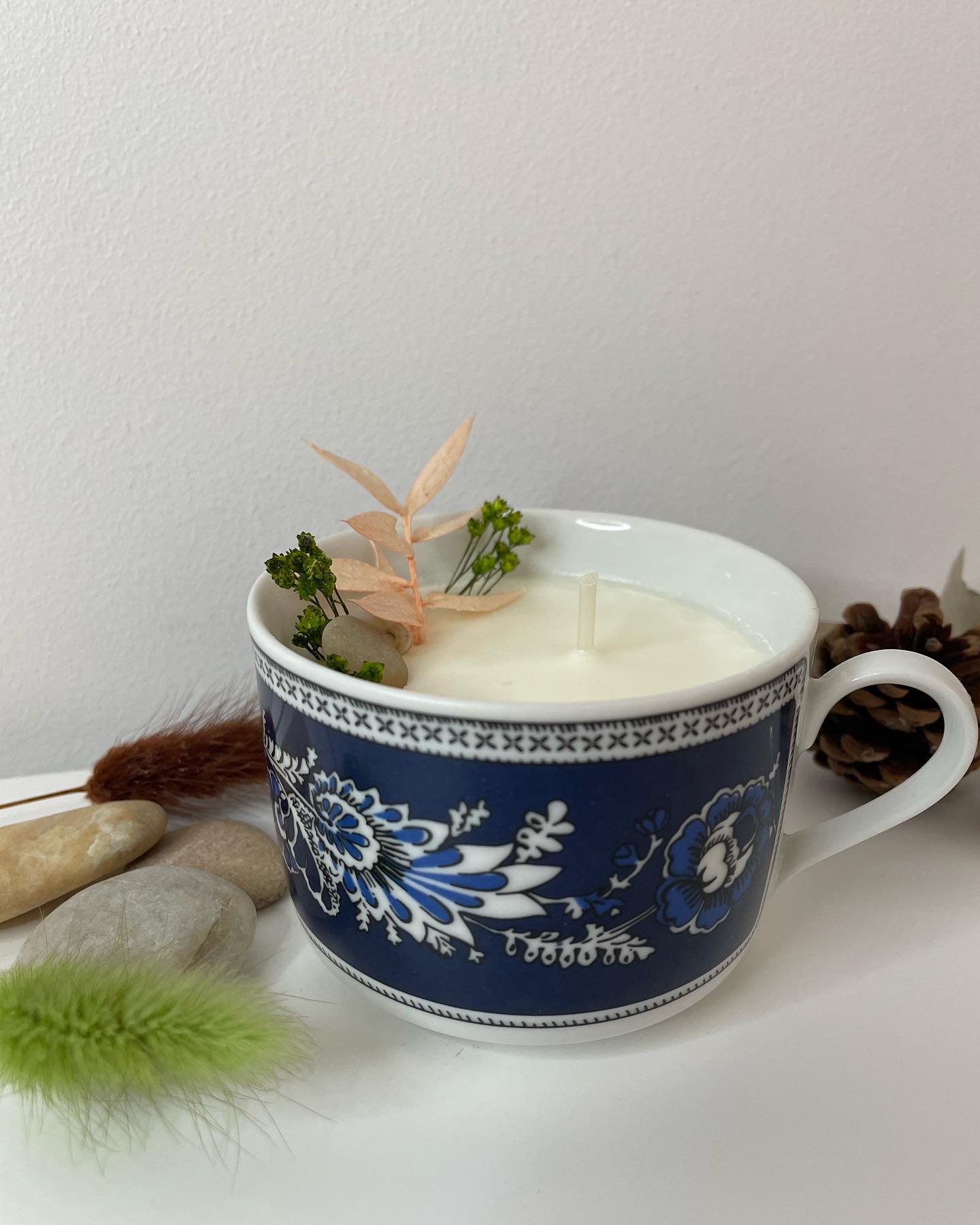 🌸🌸 VENDUE 🌸🌸
Nouvelle exclusivité : bougie «Mon jardin japonais» parfumée Monoï
150g
Dispo en click&collect et en envoi dans toute la France en colissimo et relais pick up.
#bougie #bougieparfumee #monoi #faitmain #shop