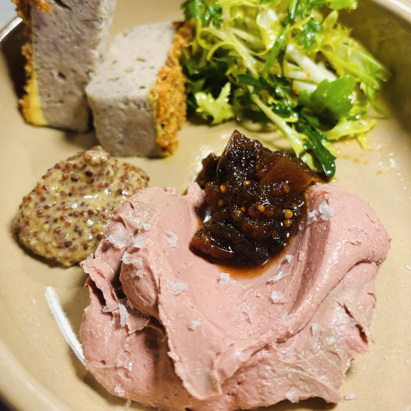 Oh the delights keep coming!!
#offspringpizza
#woodfirepizza
#HandmadePasta
#boonvillehotelandrestaurant
#andersonvalley
#MendocinoCounty
#thedelights