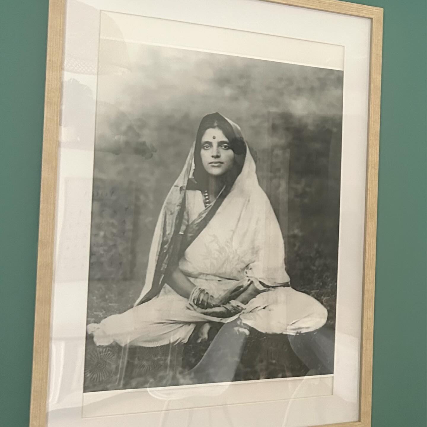 Formation énergétique indienne validée 🧘🏻♀️
Merci Magaly @anandabienetre pour ton professionnalisme et ton authenticité
“Vous êtes l’expression de votre plus profond désir. Tel est votre désir, telle est votre volonté Telle est votre volonté, tels sont vos actes Tels sont vos actes, telle sera votre destinée. »
Brihadaranyaka upanishad
#upanishad
#baktiyoga #mantrayoga #prana
#seressourcer