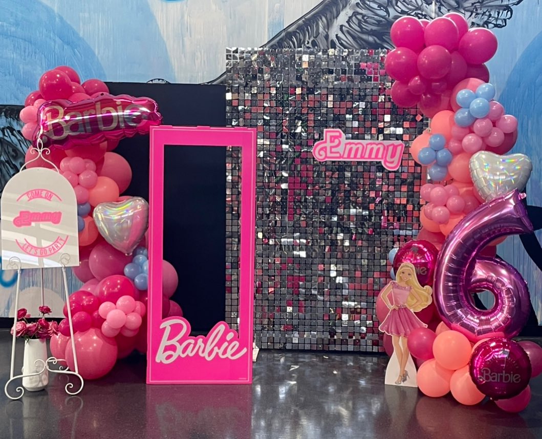 Come on Barbie, let’s go party!
Gorgeous set up for a gorgeous 6 year old! A team effort! @theglassslipperparties @centralcoastbackdrops @partymamma @kincumberneighbourhoodcentre
#balloons #balloon #balloondecor #balloongarland #balloonart #balloondecorations #balloondecoration #centralcoastballoons #organicgarland #organicballoongarland #colourpop #party #partydecor #partydecorations #decorations #1stbirthday #birthdayboy #birthdaygirl #centralcoastbusiness #barbieparty