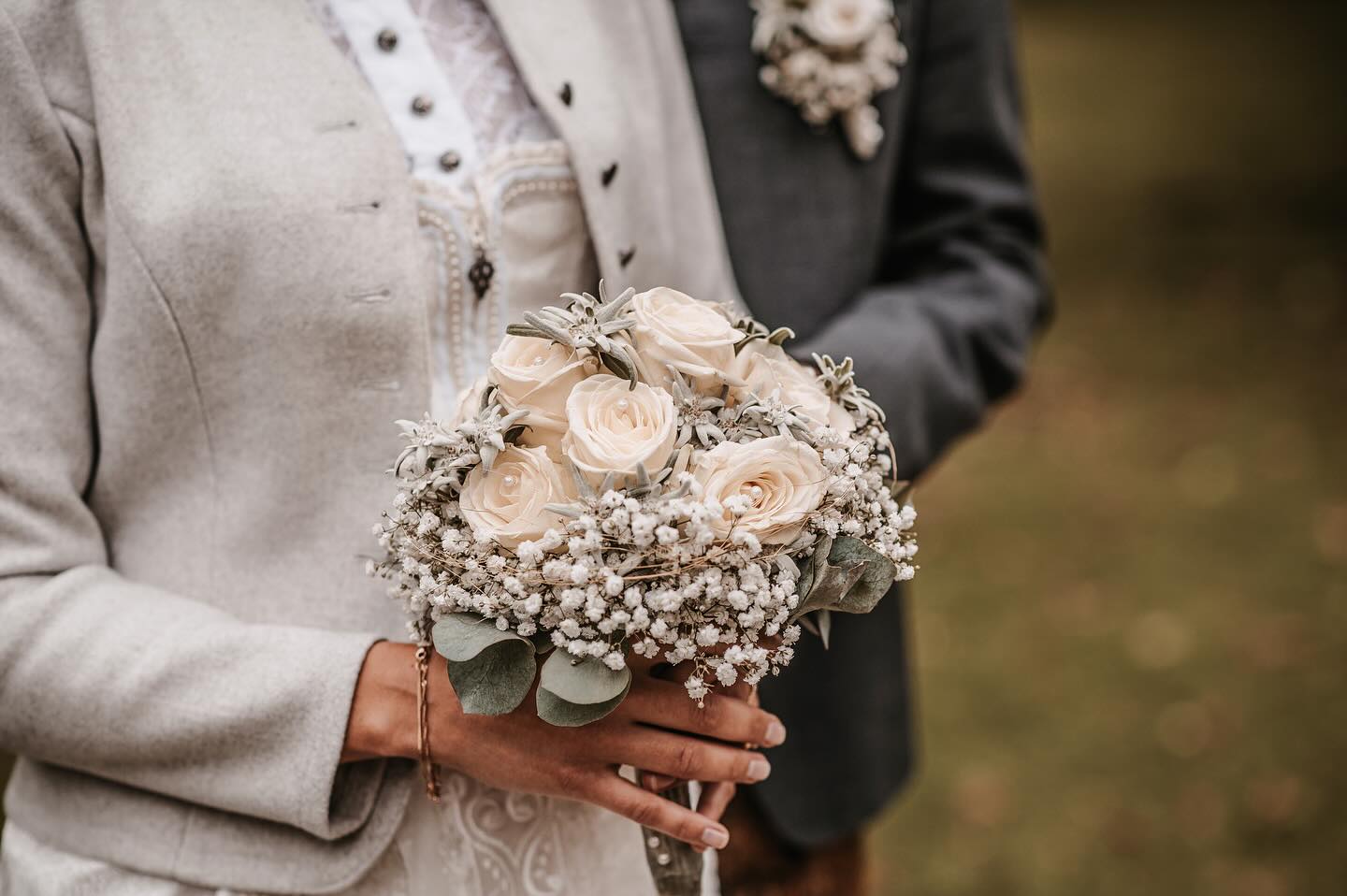 About yesterday ✨ Standesamt in Tracht - i love it 🥰
.
.
.
#hochzeitsfotografin #gettingready #hochzeitsfotografaugsburg #fotografin #weddingphotography #wedding #weddinginspiration #weddingday #videografin #weddingphotographer #photography #weddings #photographer #photooftheday #destinationwedding #weddingphoto #bridal #weddinginspo #instawedding #engagement #photoshoot #brideandgroom #couple