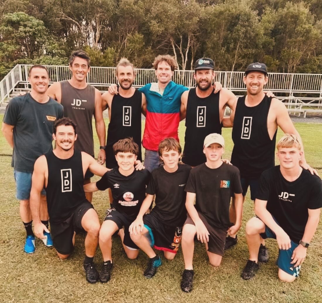 A different post than usual but a special one to draw attention to the incredible work @jdt_training are doing around men’s and boys health. Matt and Joey are both a part of these programs, and as I wife, mother and now training in the mental health space, I am so grateful they are involved in this movement @jdt_training to empower boys and men to be strong in their minds, not just in their bodies. Most importantly providing a safe space for them to connect and be vulnerable. Programs like these are exactly what is needed in our community to support and guide healthy, resilient men 🙏 thank you @coach_jdt