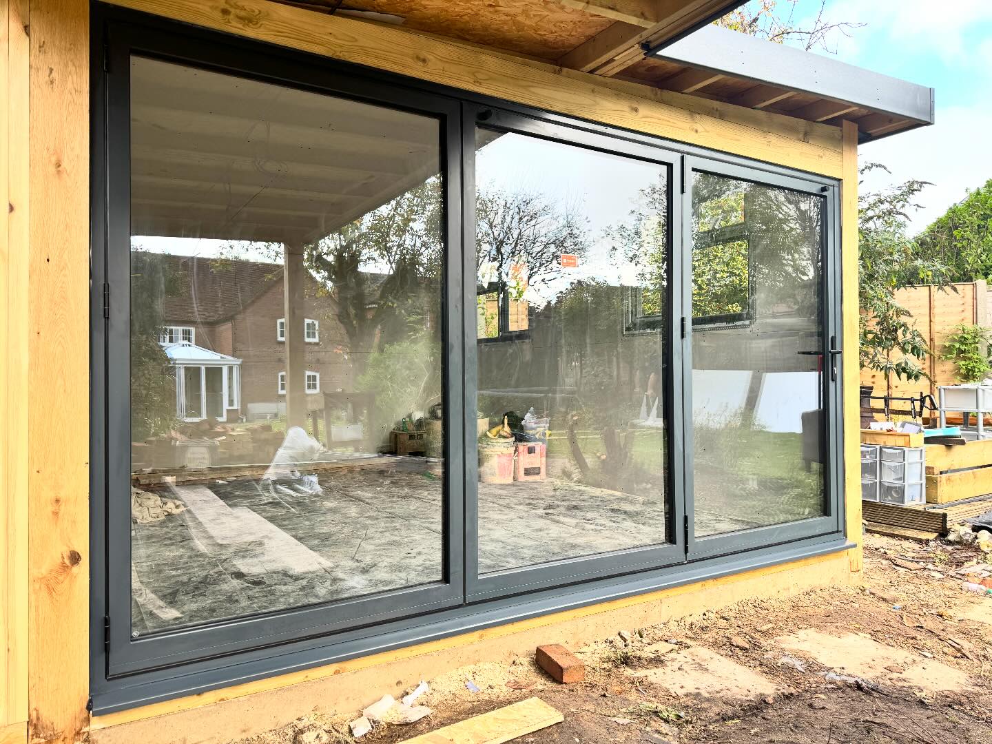 Cortizo 3 Leaf Bi-folding door recently installed for Robins Garden Retreats on one of his fantastic garden rooms.
If you would like a free no obligation quote for Bi-folding doors or any other glazing needs get in touch today.
cbands.co.uk
cbs3@btinternet.com
07979741283