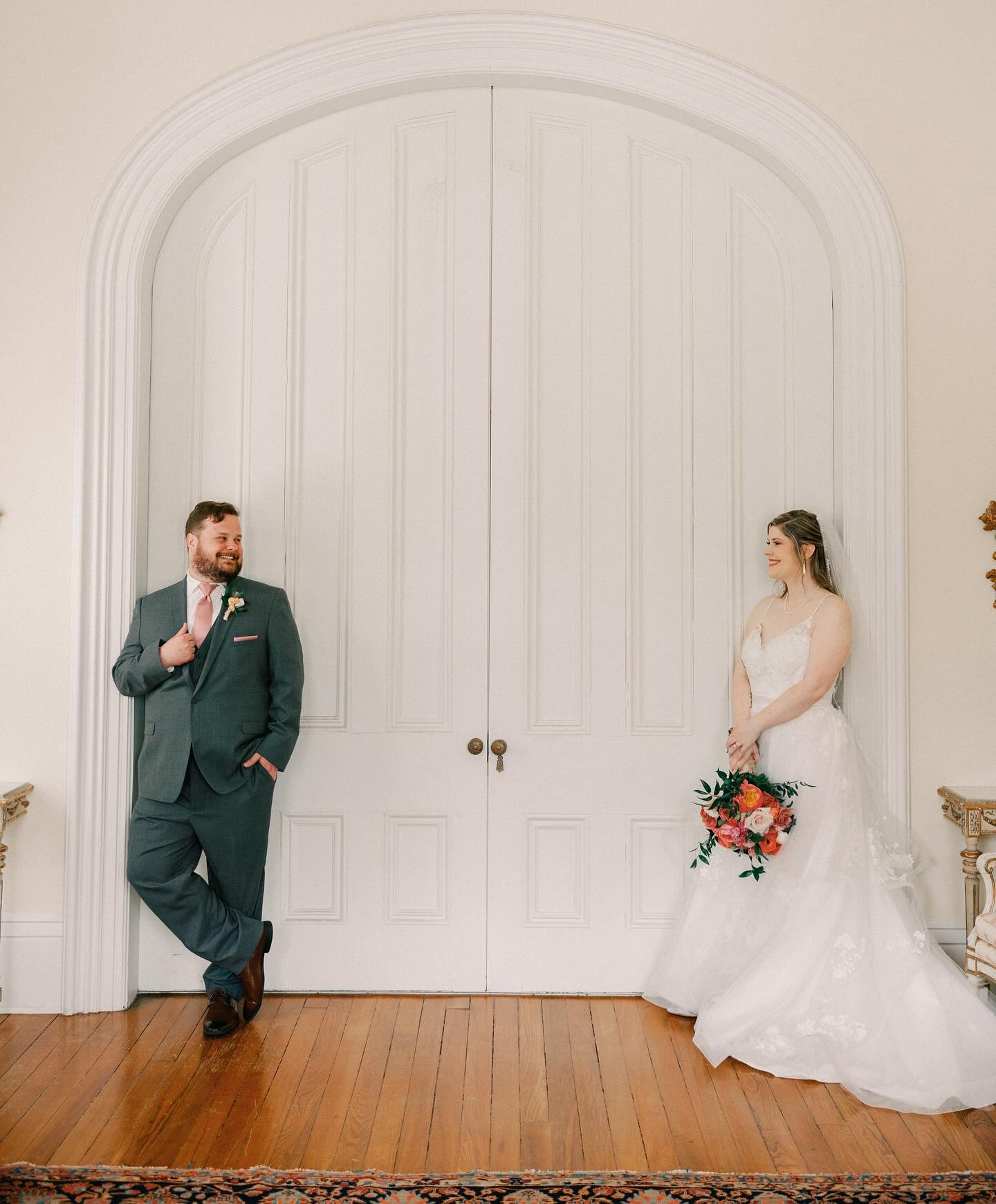 While we absolutely adore planning weddings, thatās not all we do! We also offer:
* Design & Styling
* Wedding Stationary
* Specialty Linen Rentals
* Proposal Planning
* Bridal/Couple Showers
* Bachelor & Bachelorette Parties
* Bridal Teas & Luncheons
* Day-After Brunch
DM us āCONSULTā to get started planning your event today!
EP Bride: @caitlinhshepard
Planning: @weddingsbyep
Catering: @masondixonhsv
Floral Design: @333designs
Cake: @themoonbakeshop
Photography: @jakebarrentinephoto
Ceremony Musician: @kathryn_hoppe_mcqueen_harpist
Reception DJ: @superiorsoundmedia
Rentals: @rentalallneedz
HMUA: @relook_artistry
Bridal: @modern_brides
#huntsville #hsv #alabamaweddingplanner #epweddingsandevents #alabamaweddings #huntsvilleweddingplanner #weddingdecor #mrandmrs #justmarriedā¤ļø #weddingflowers #weddinginspo