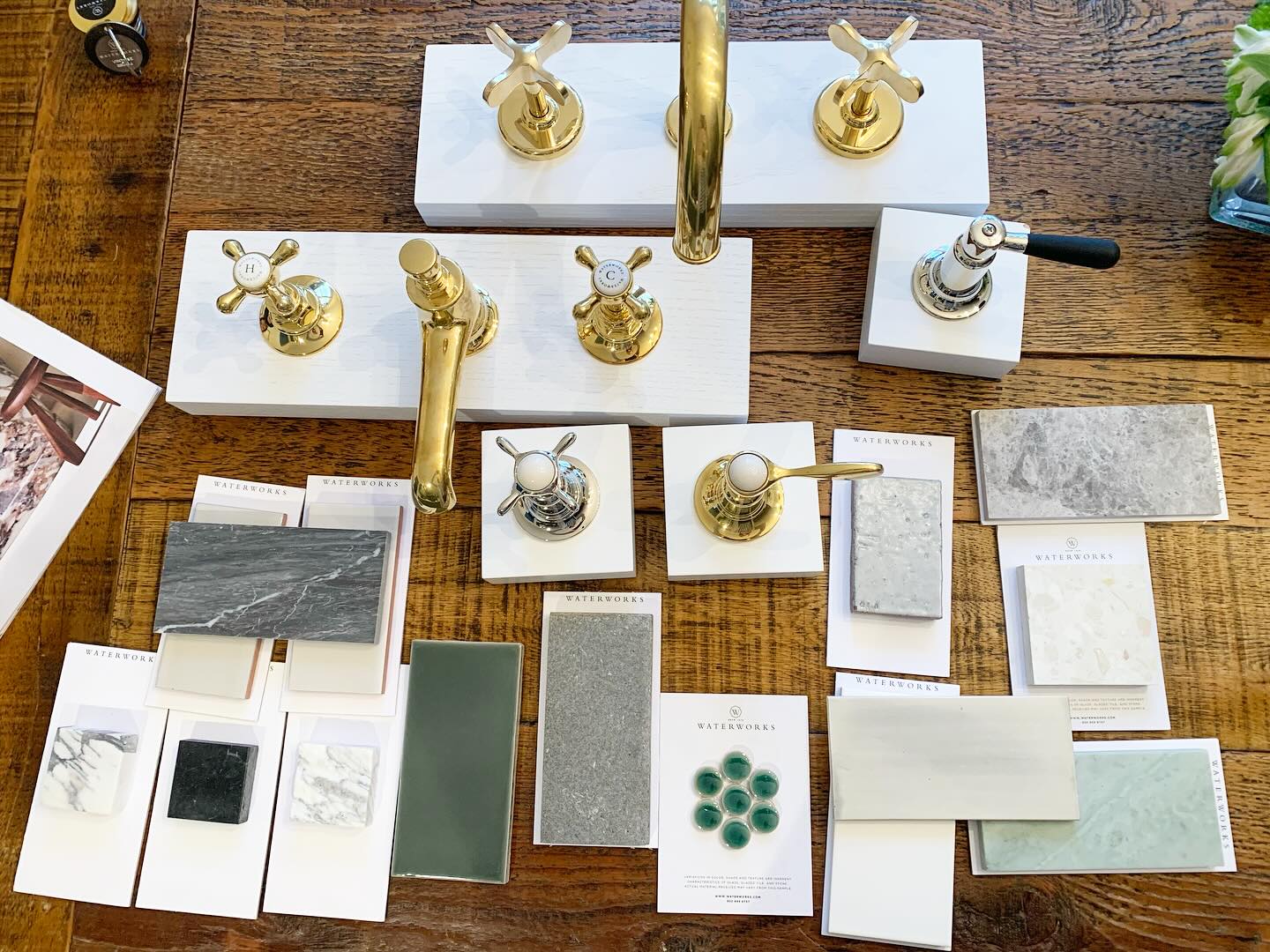 🤩Here’s a feast for your eyes before tomorrow’s big feast! Loved getting to see @waterworks timeless and beautiful line. I can’t wait to share some great options with clients on upcoming bathroom projects!
.
.
.
.
.
#bathroomfixtures #bathroomplanning #waterworks #designeyecandy #feastfortheeyes #hillhousedesignmd